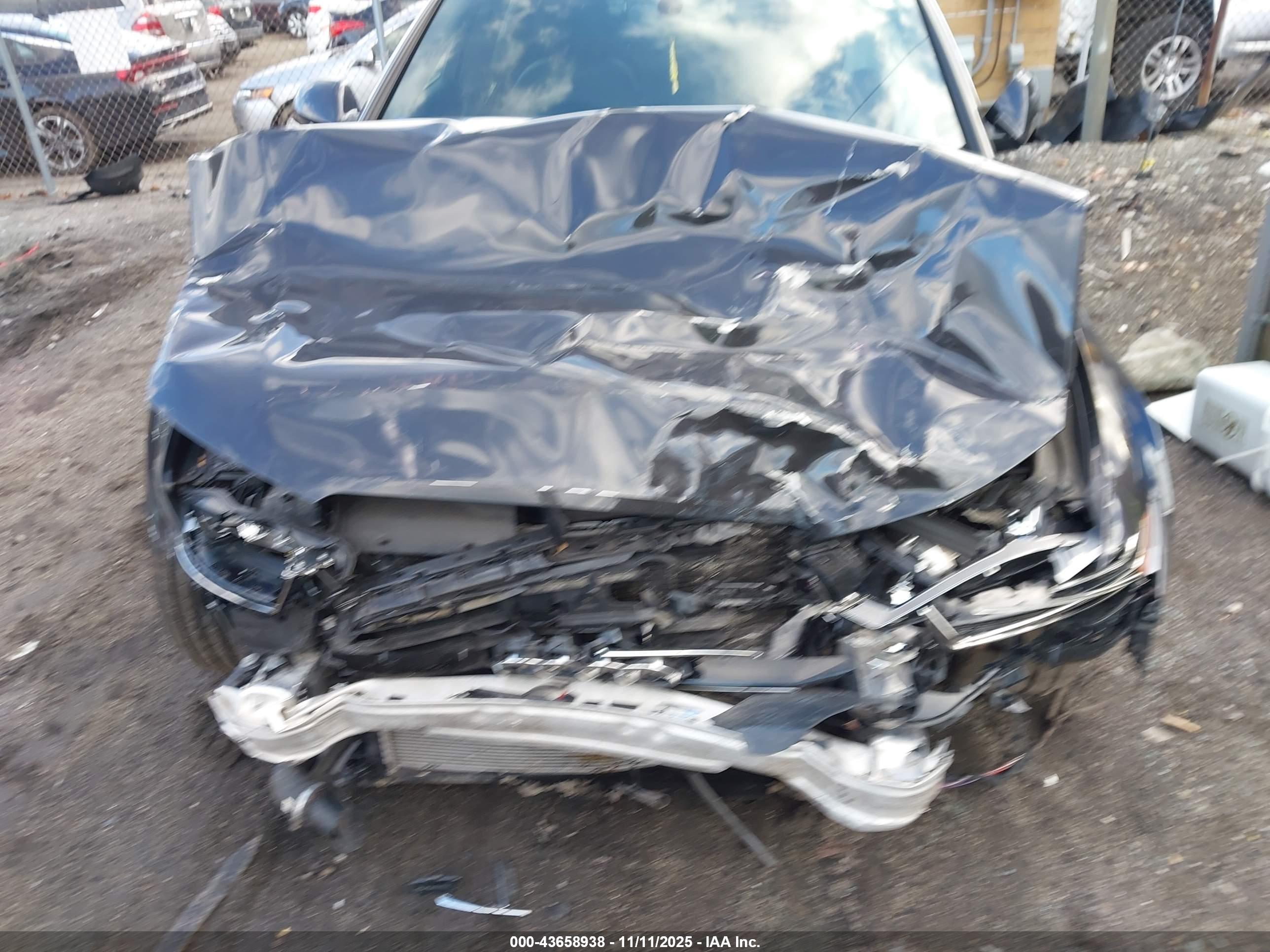 AUDI A6 image 6