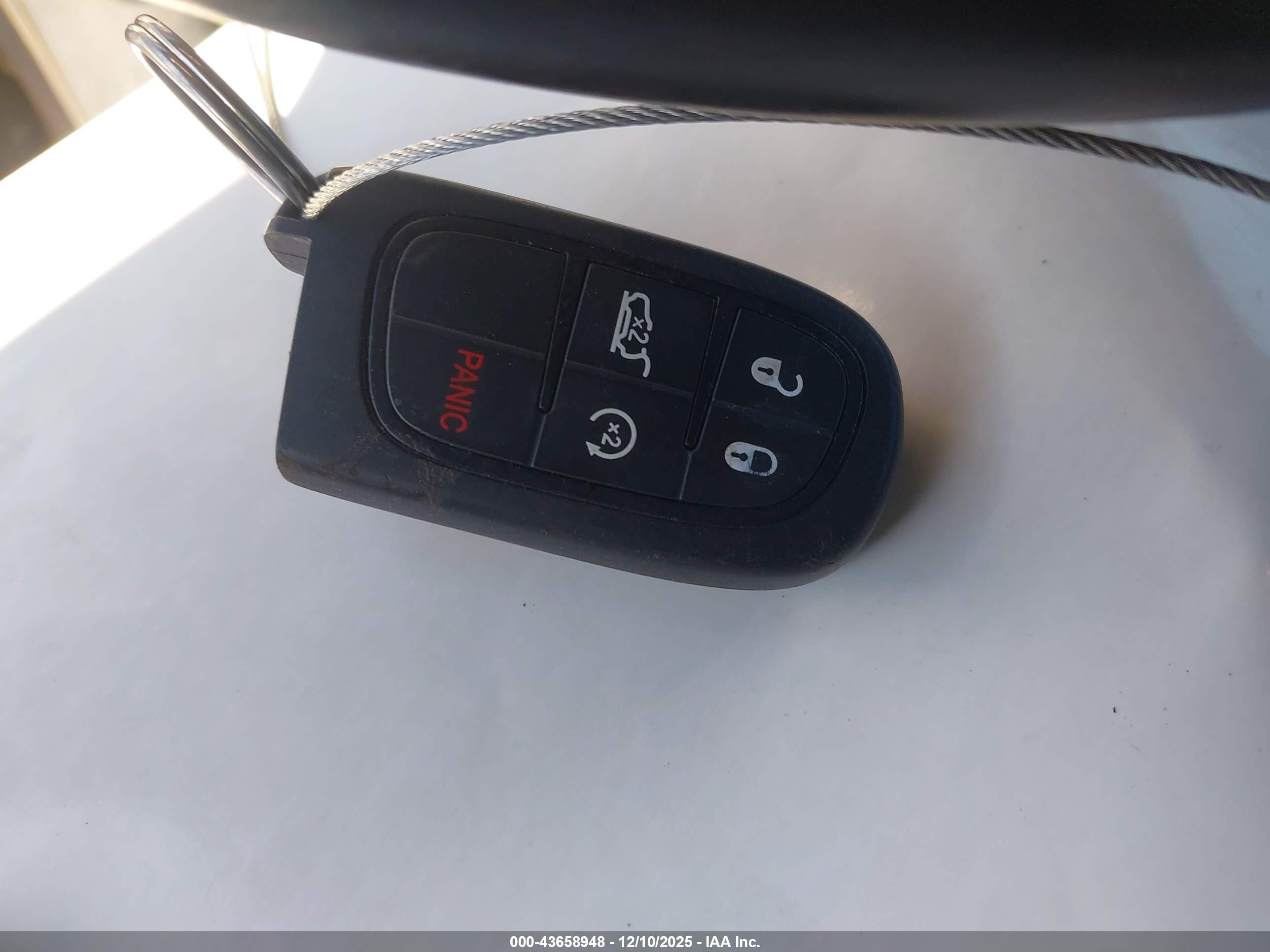 JEEP CHEROKEE image 11