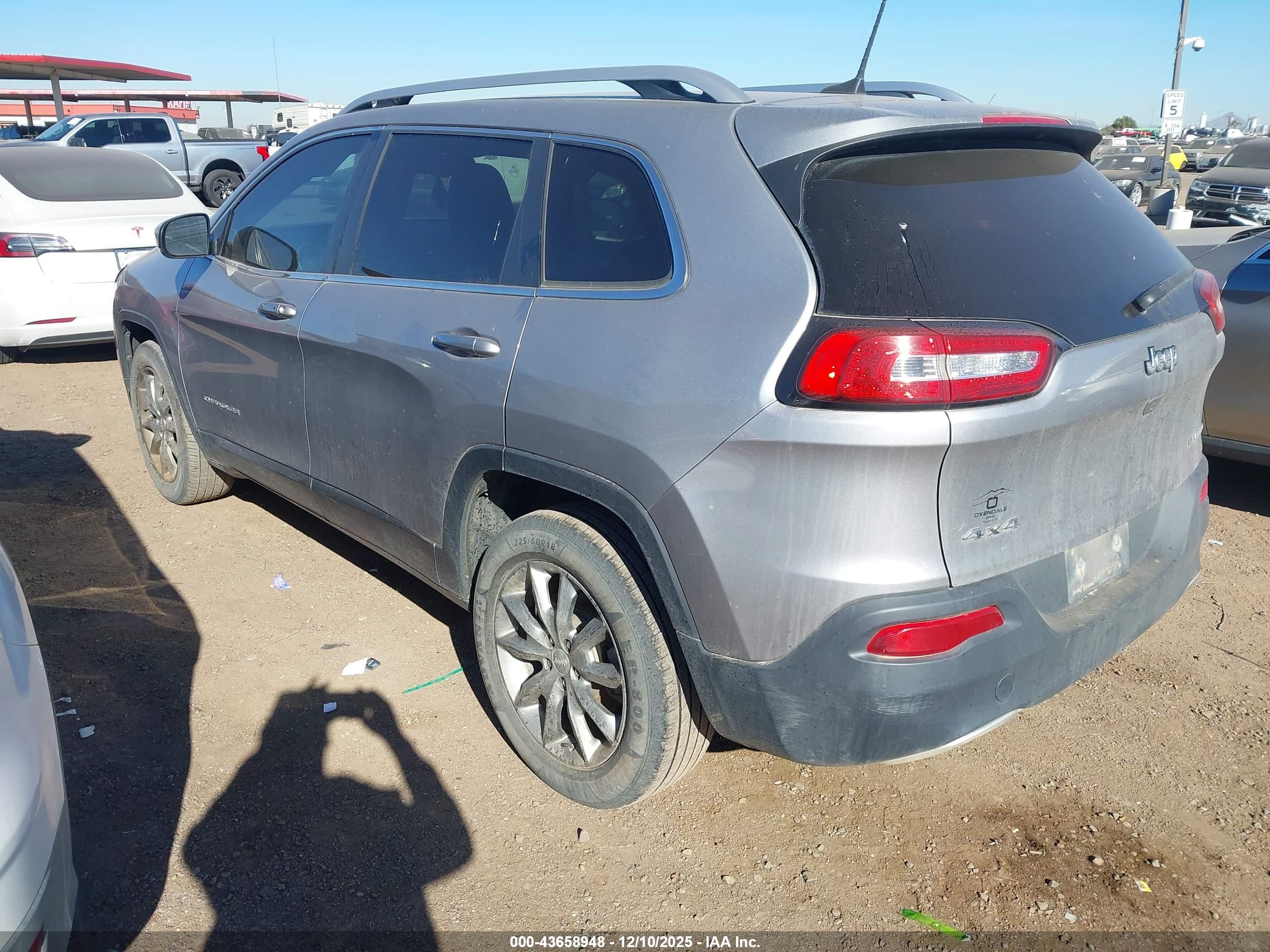JEEP CHEROKEE image 3