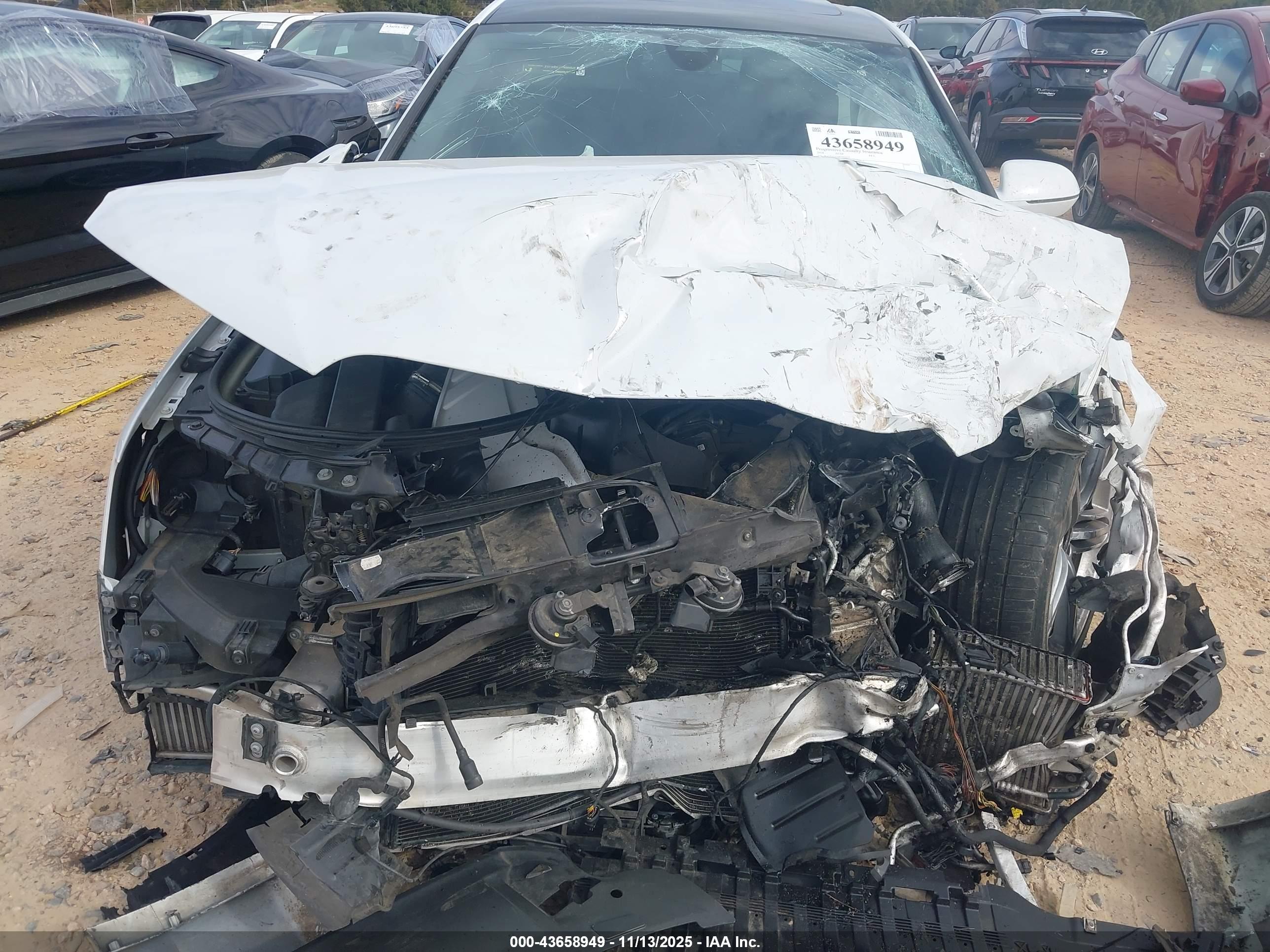 AUDI A8 image 6