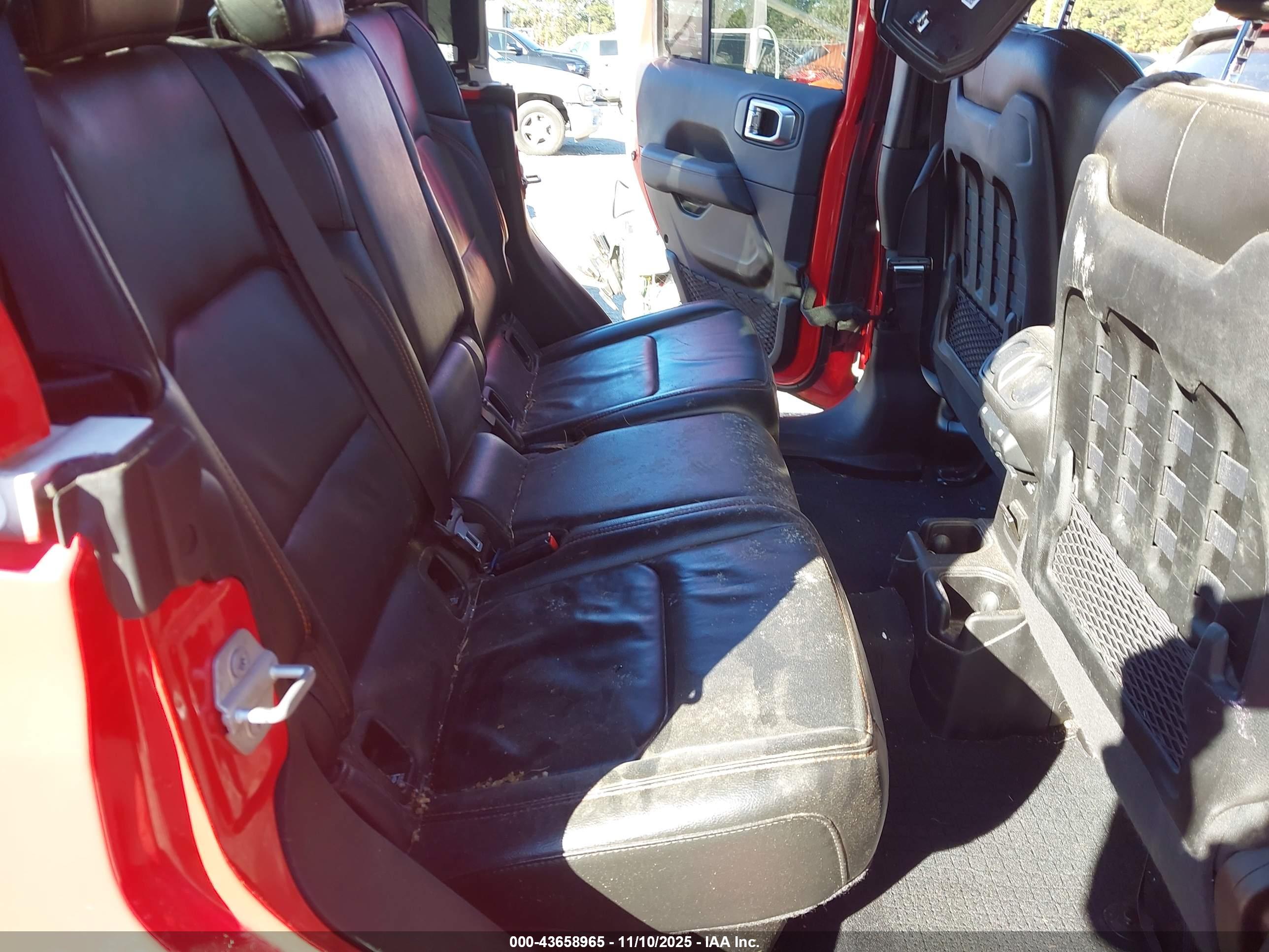 JEEP GLADIATOR image 8