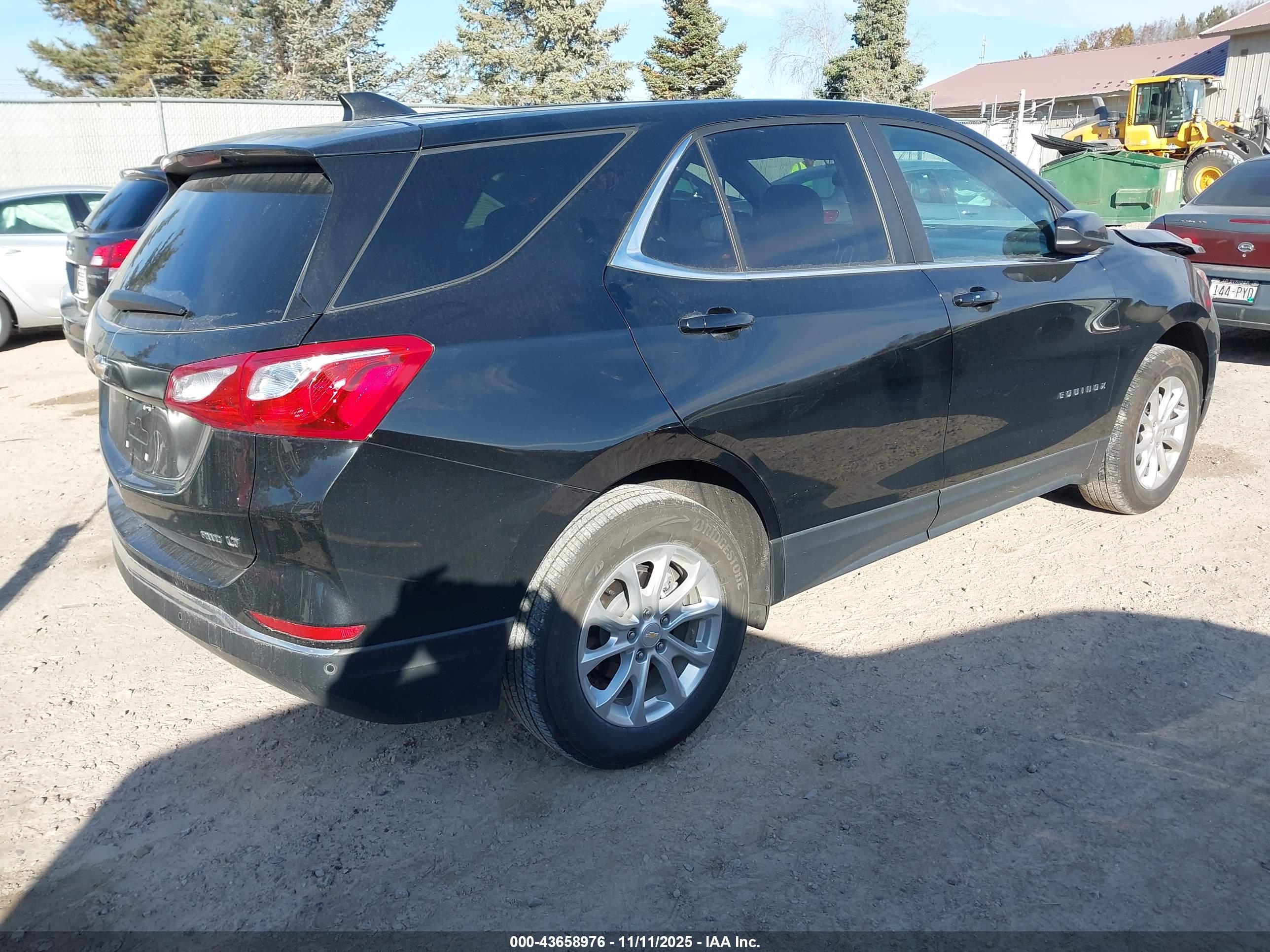 CHEVROLET EQUINOX image 4
