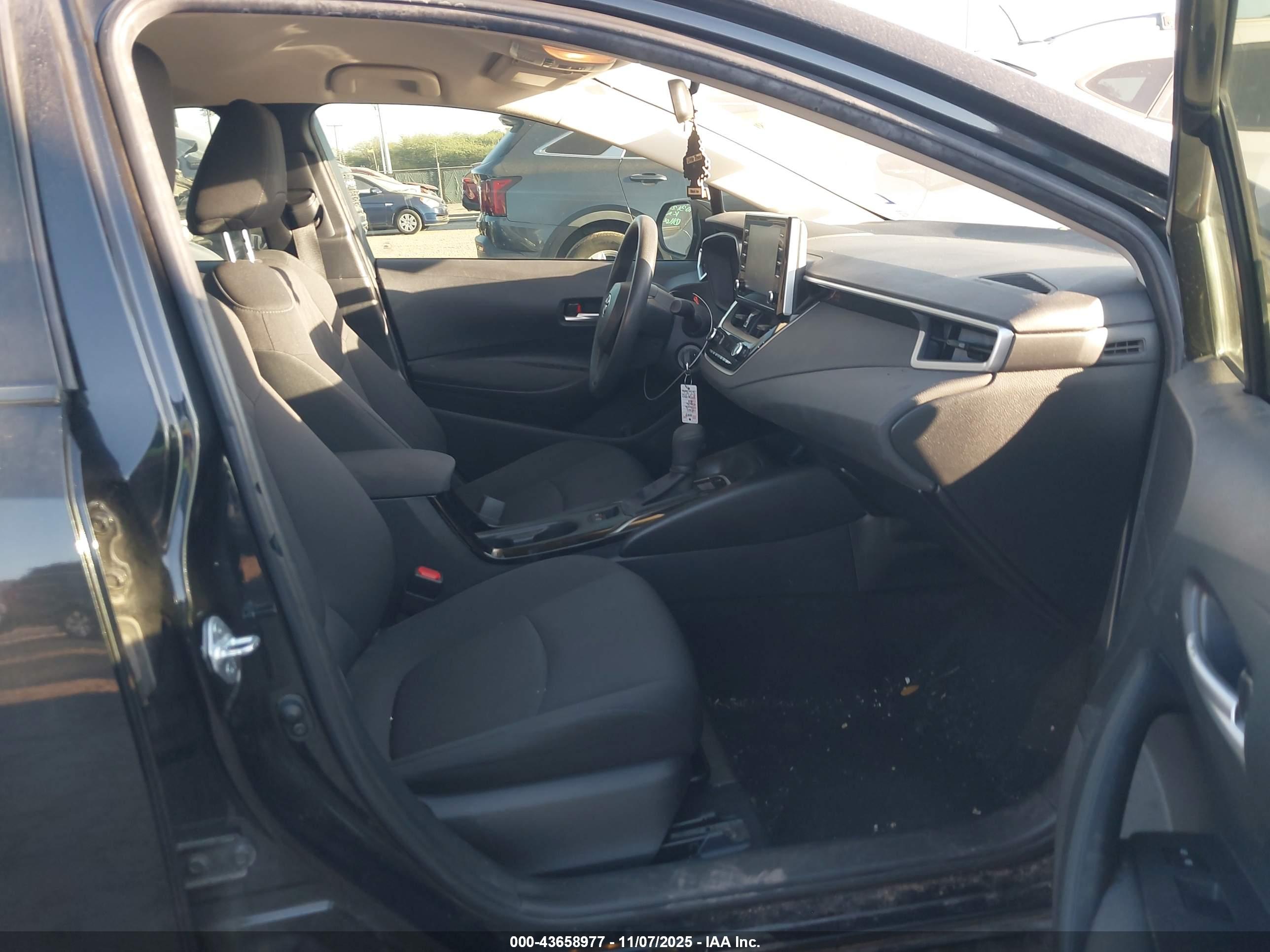 TOYOTA COROLLA image 5