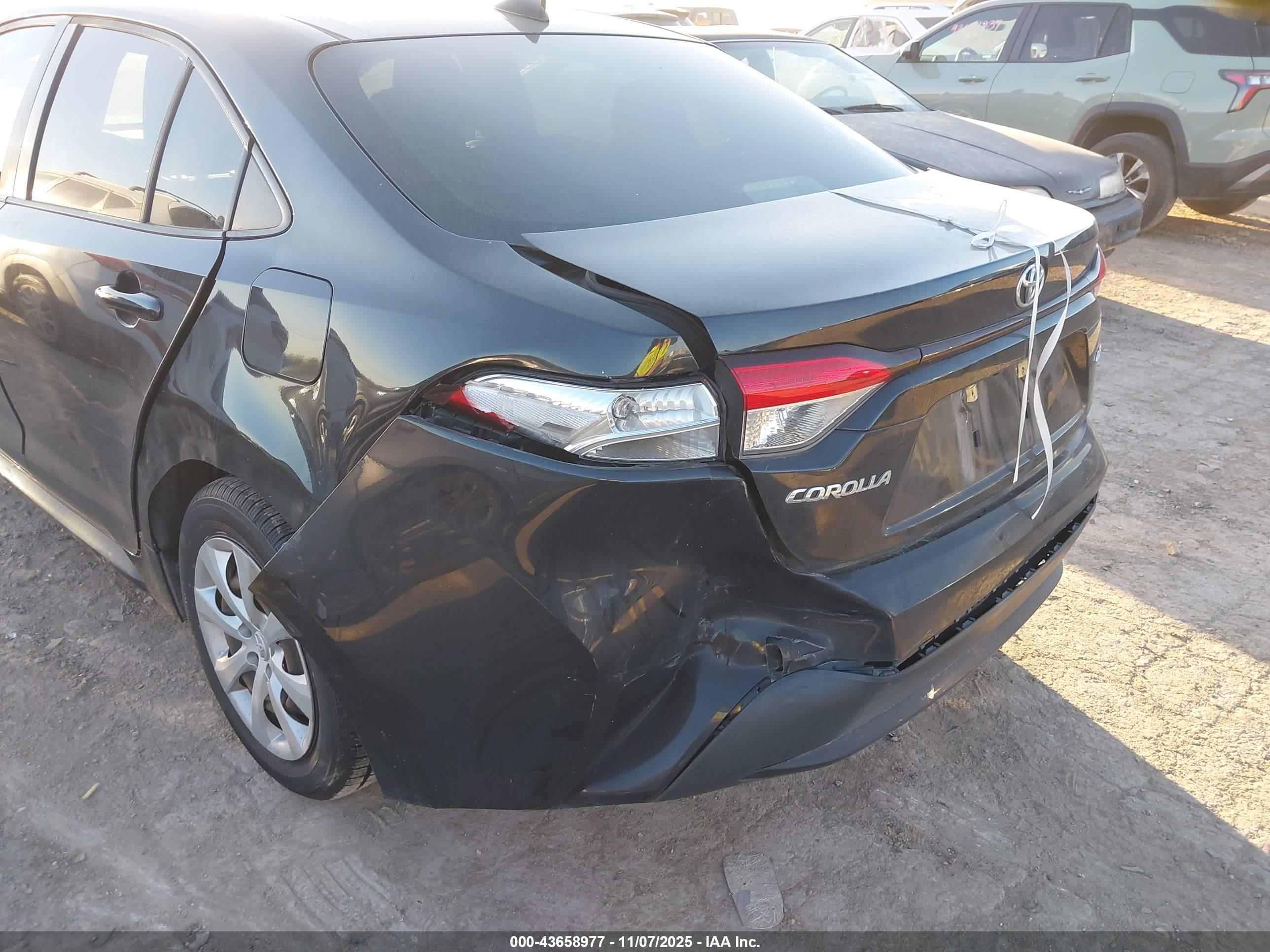 TOYOTA COROLLA image 6