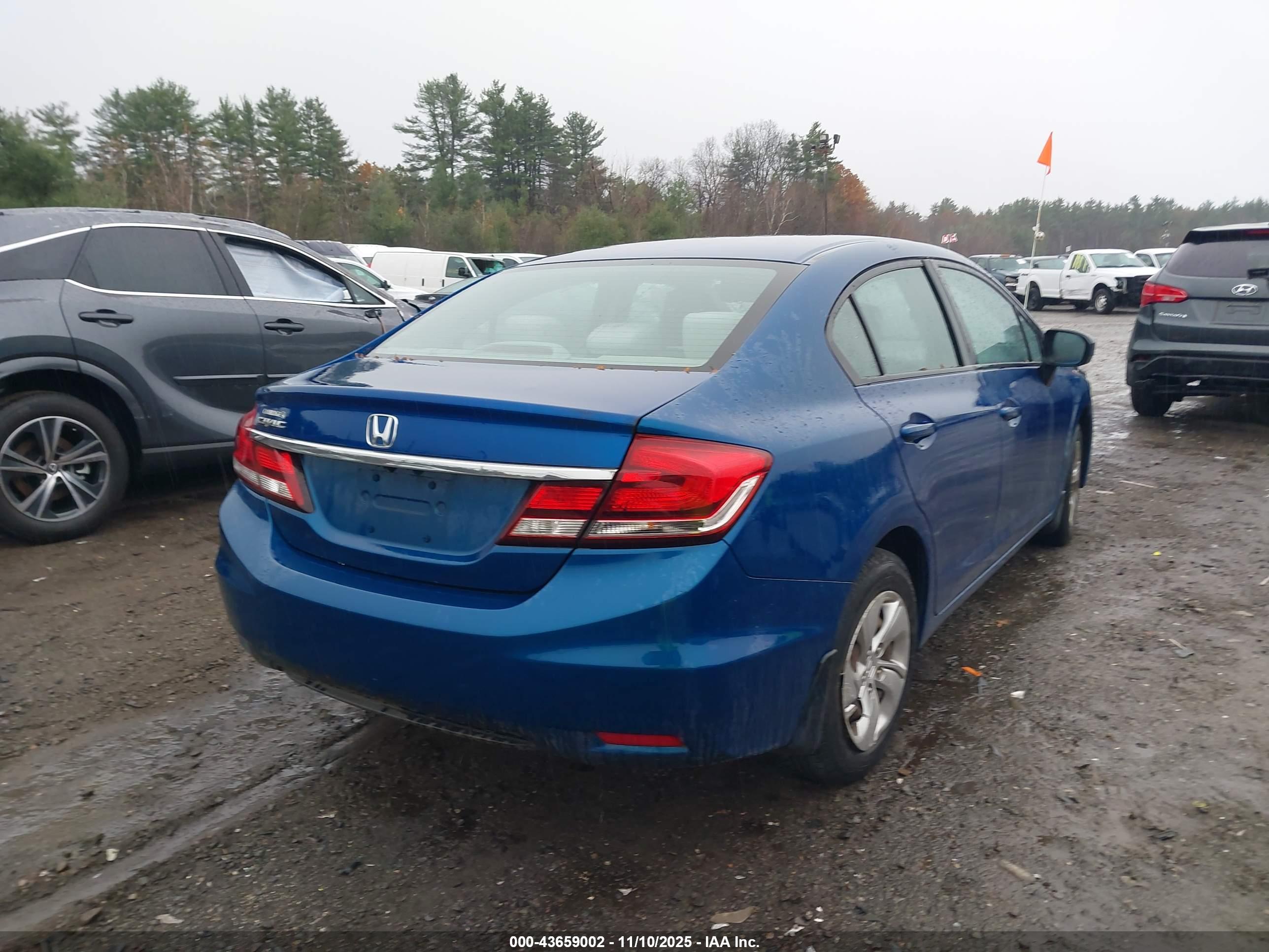 HONDA CIVIC image 4