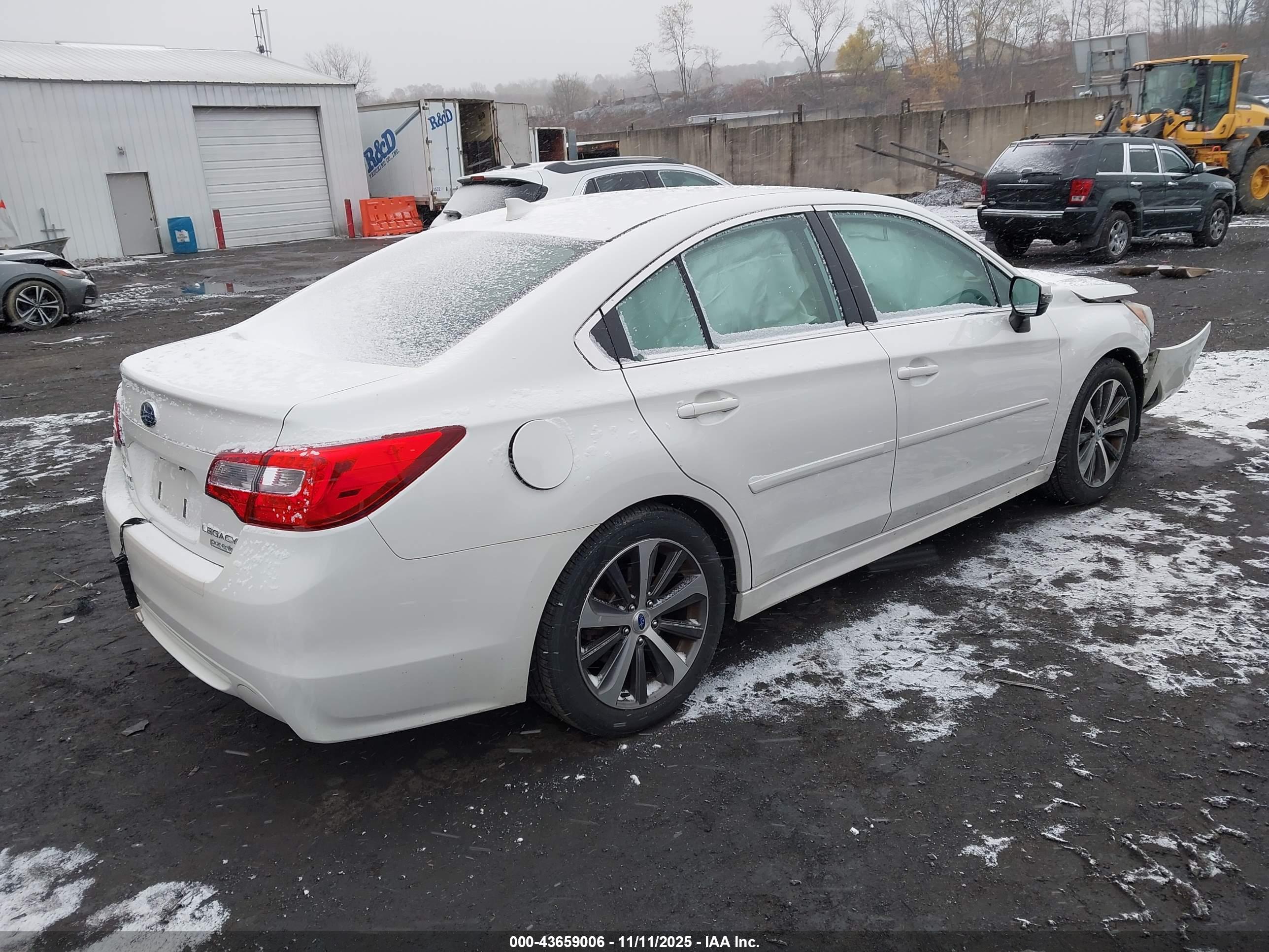 SUBARU LEGACY image 4