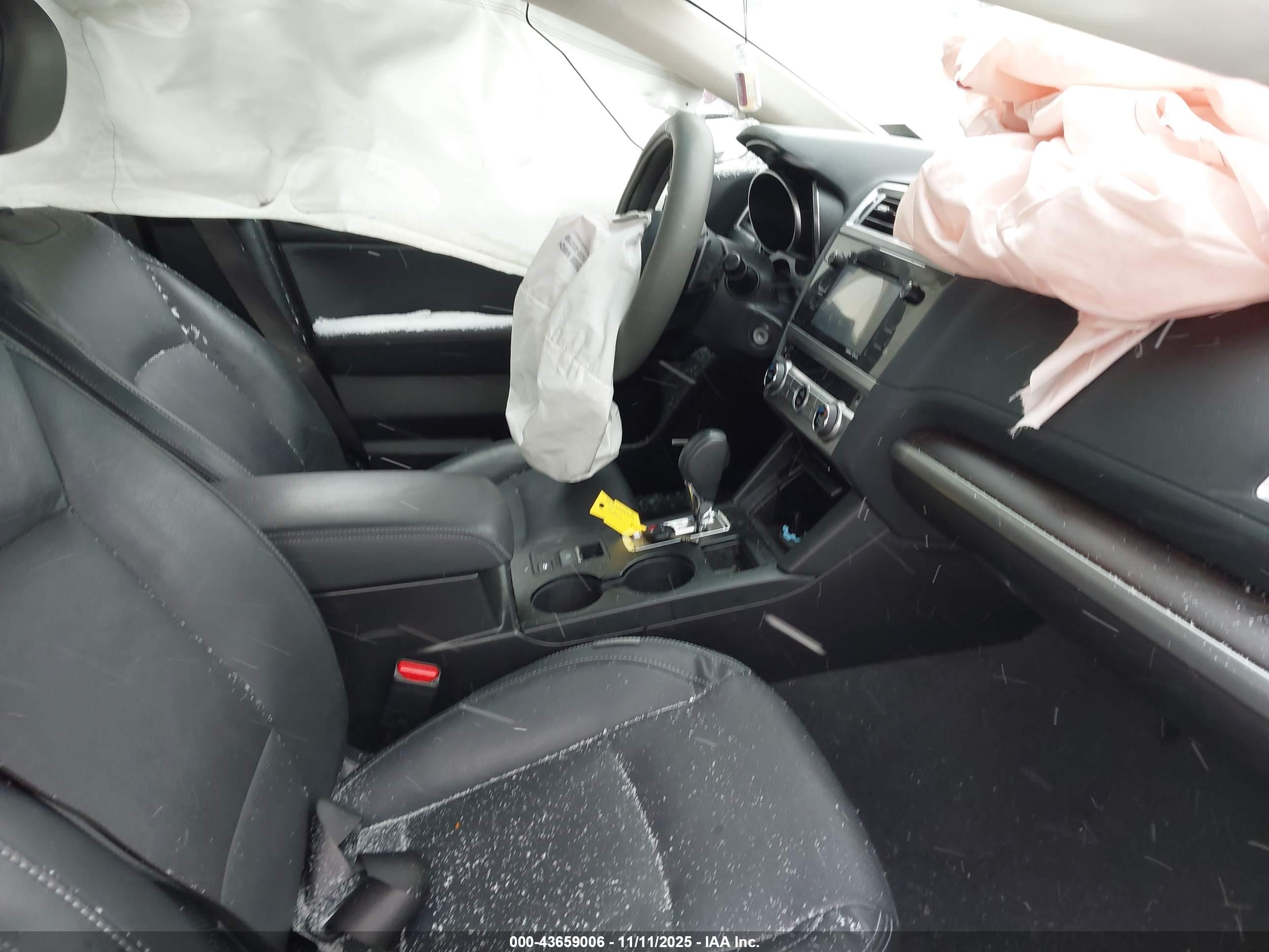SUBARU LEGACY image 5