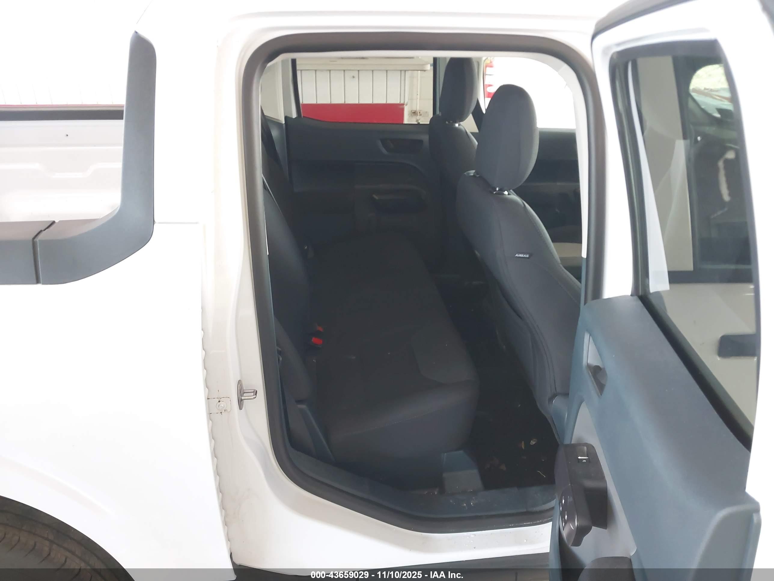FORD MAVERICK image 8