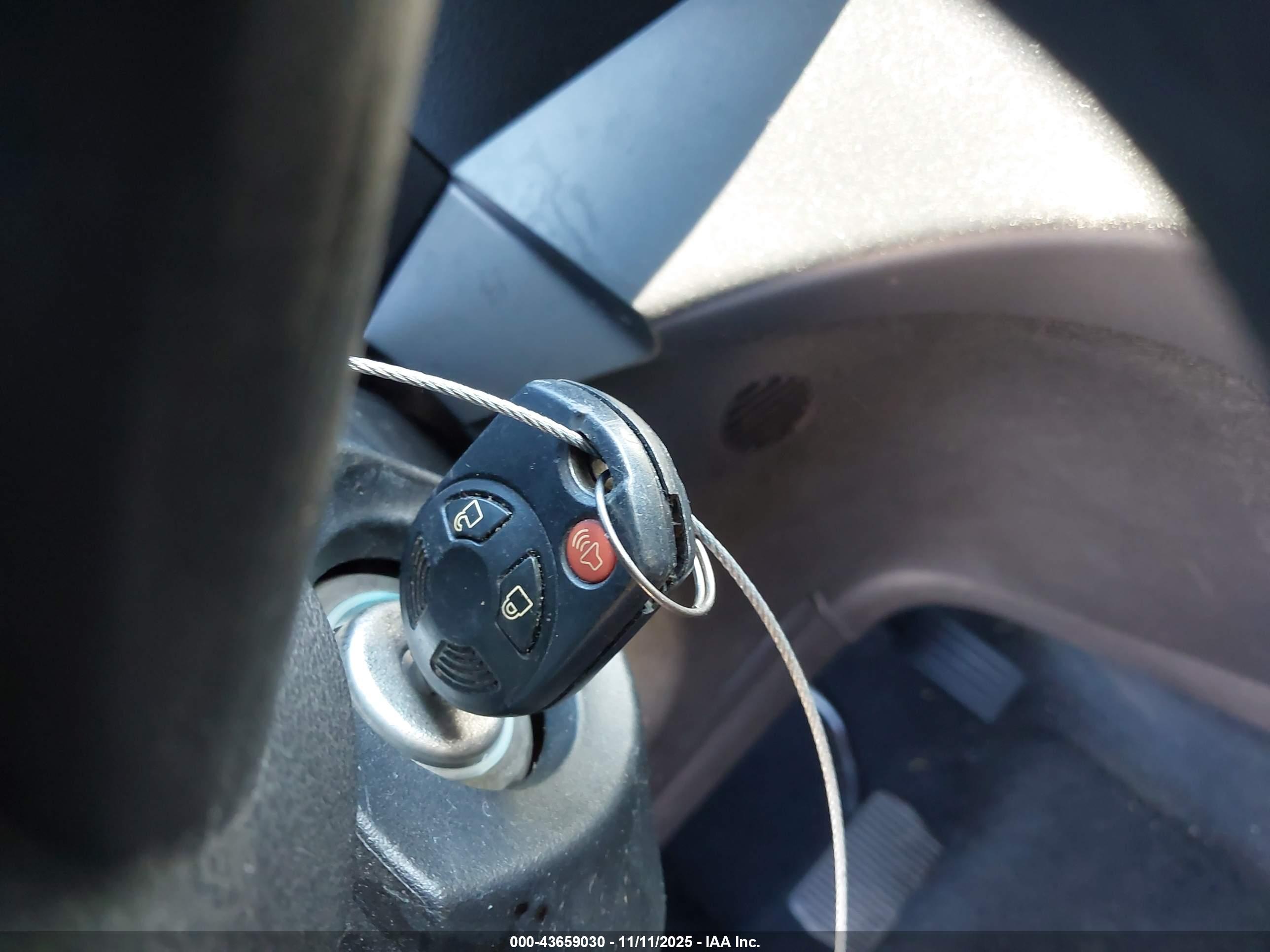 FORD ESCAPE image 11