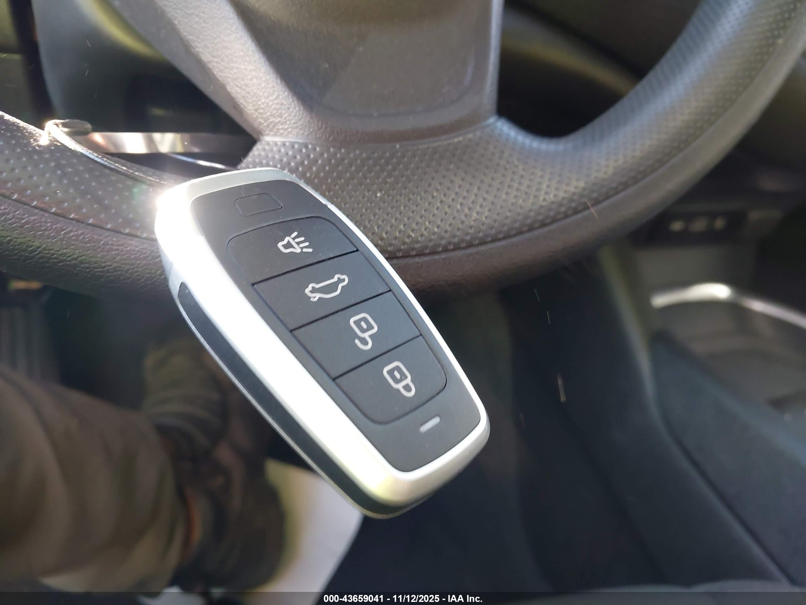 CHEVROLET MALIBU image 11