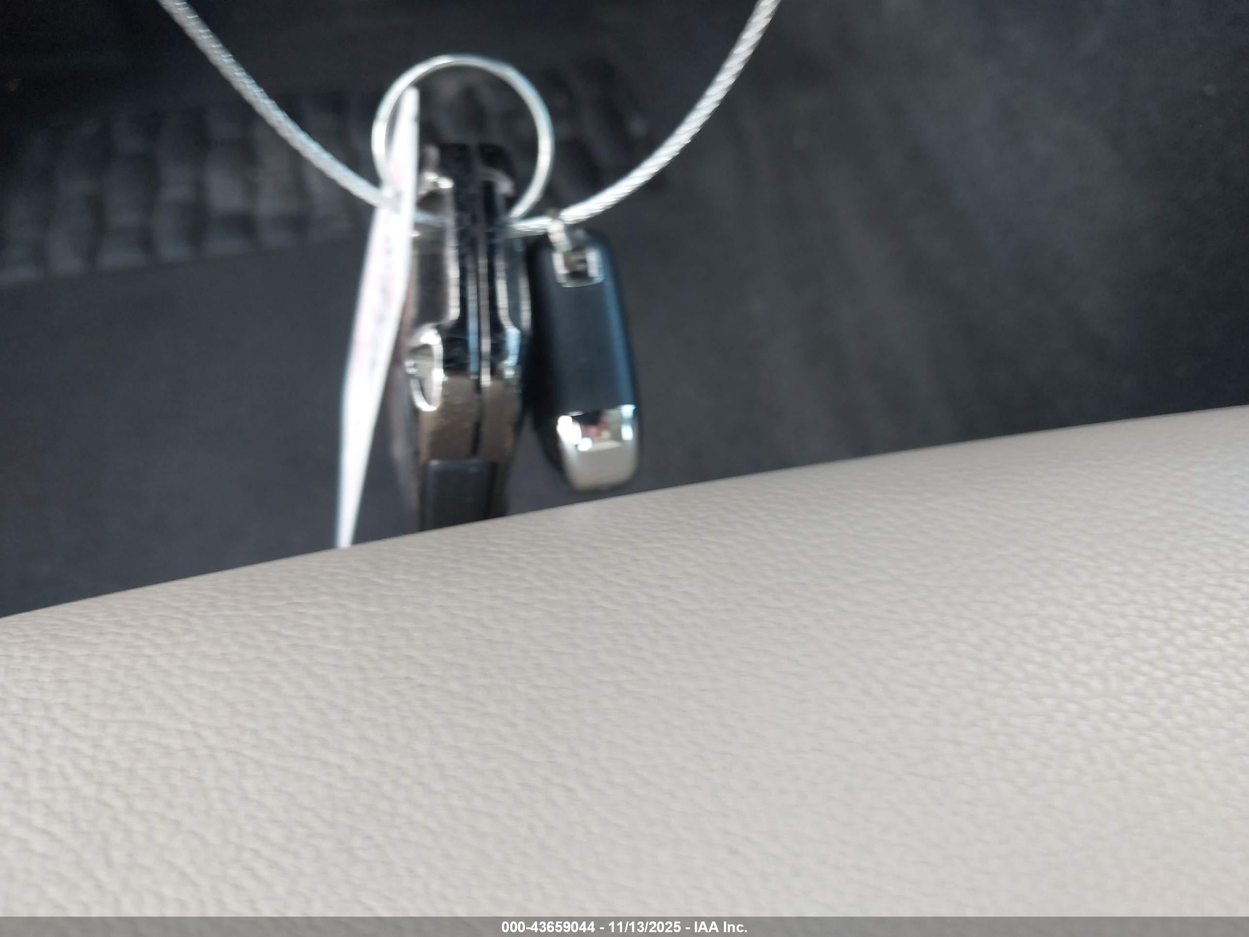 JAGUAR XE image 11