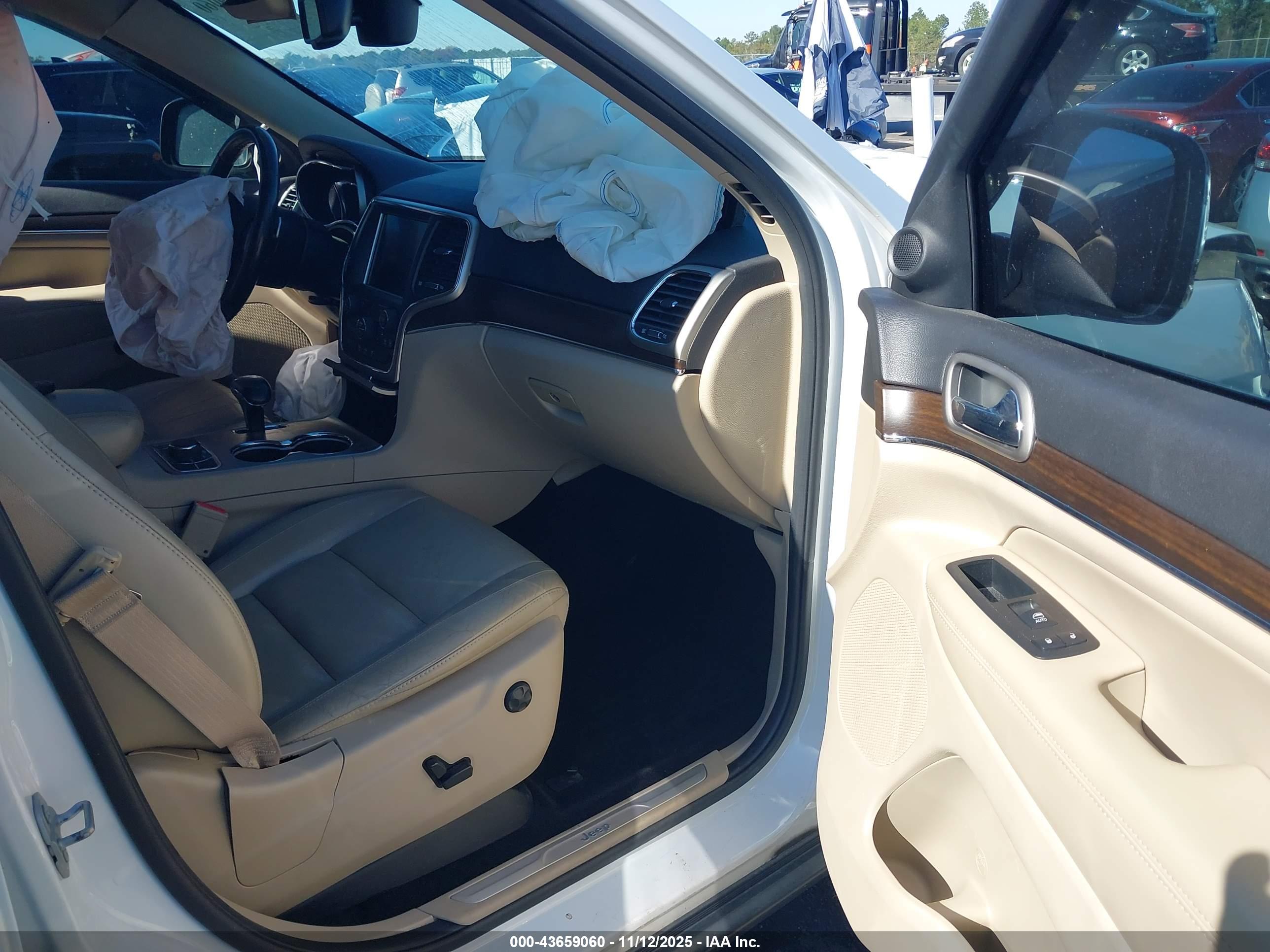 JEEP GRAND image 5