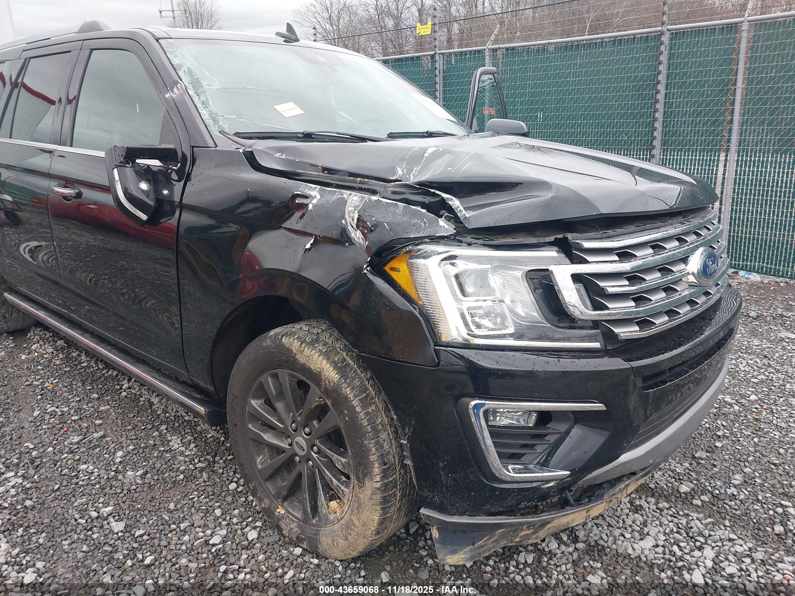 FORD EXPEDITION image 6