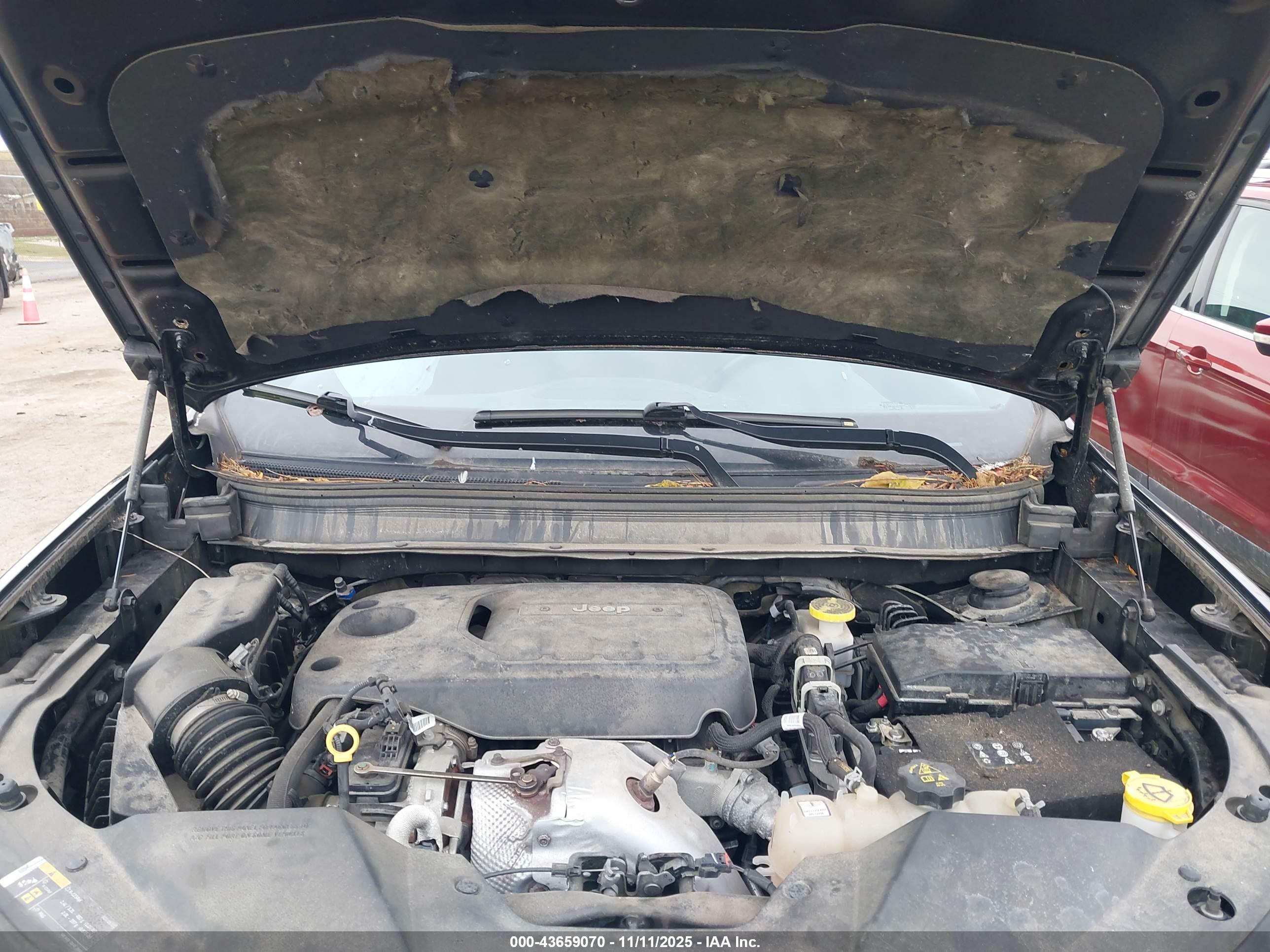 JEEP CHEROKEE image 10
