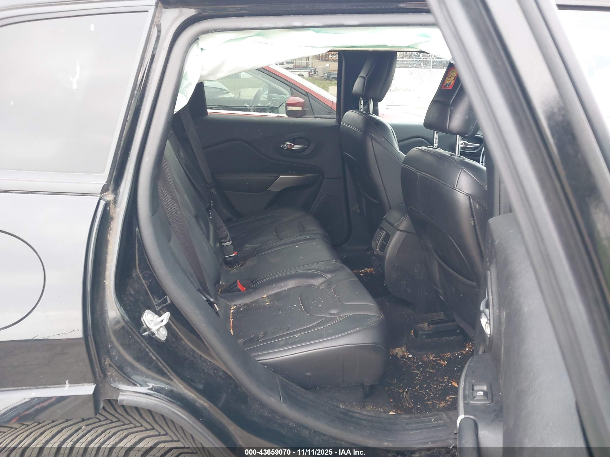 JEEP CHEROKEE image 8