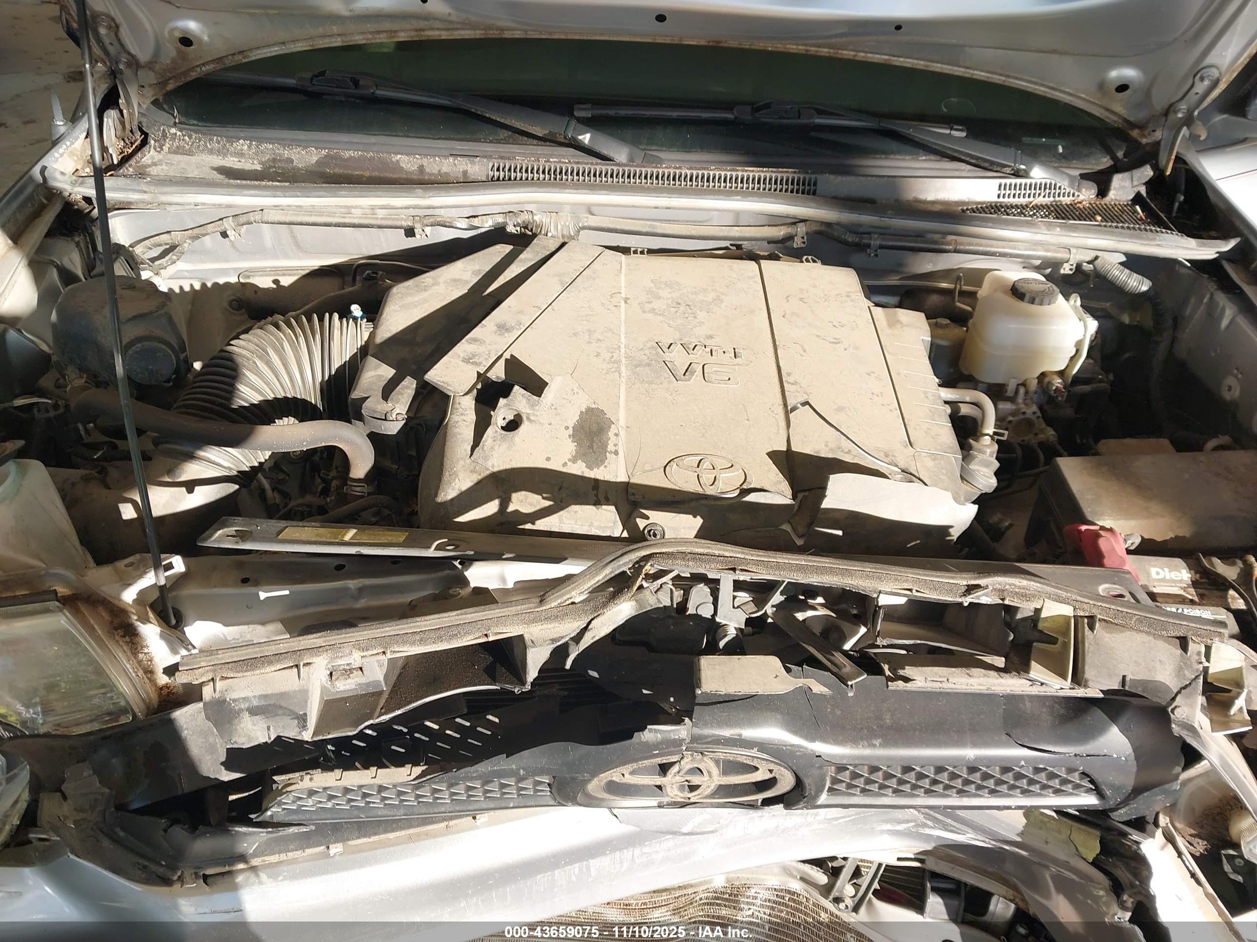 TOYOTA TACOMA image 10