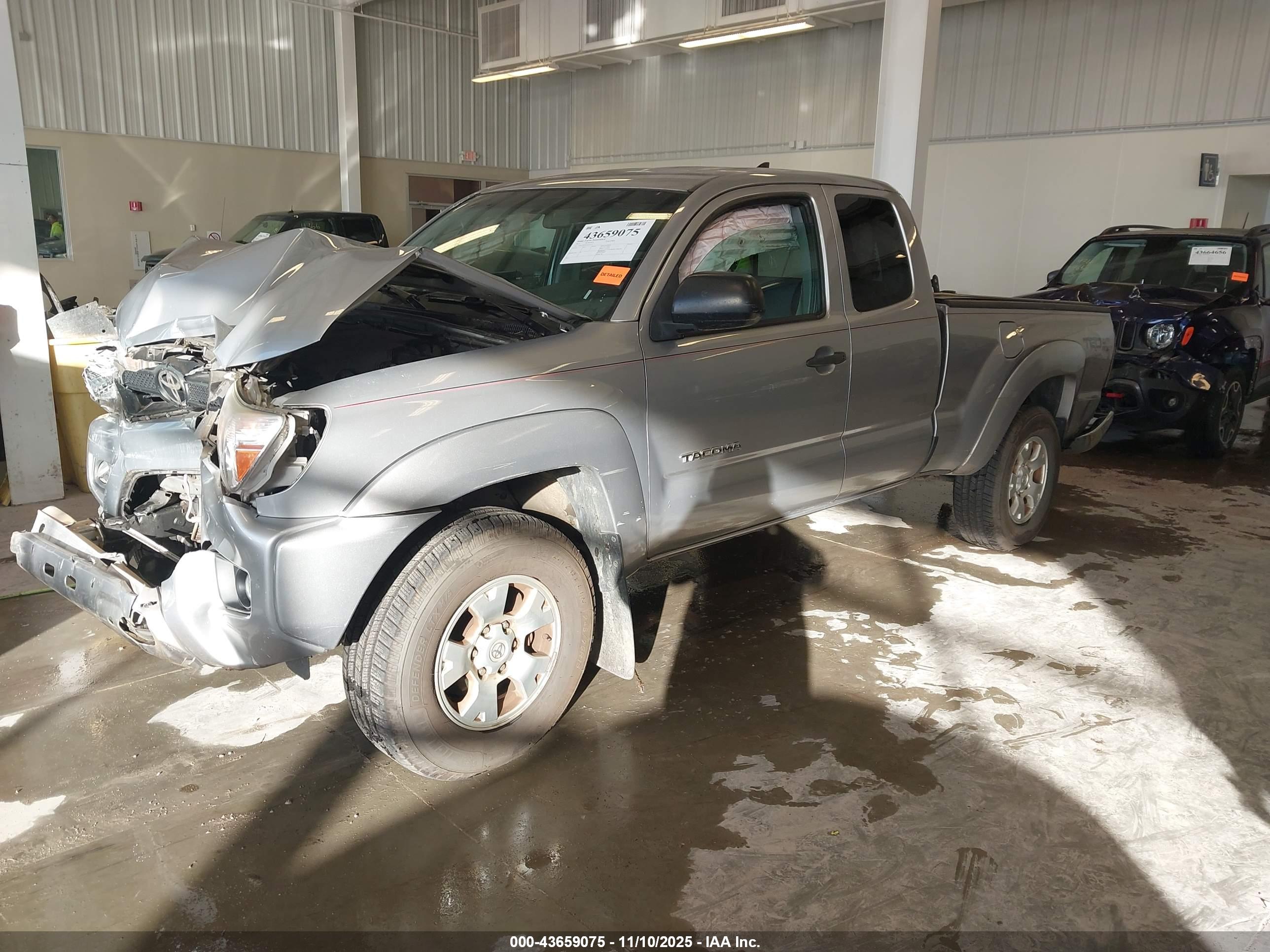 TOYOTA TACOMA image 2