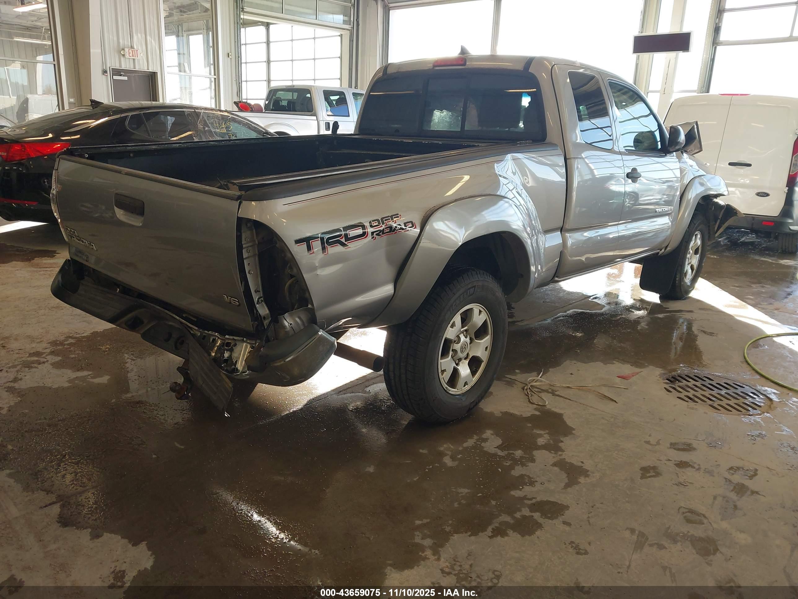 TOYOTA TACOMA image 4