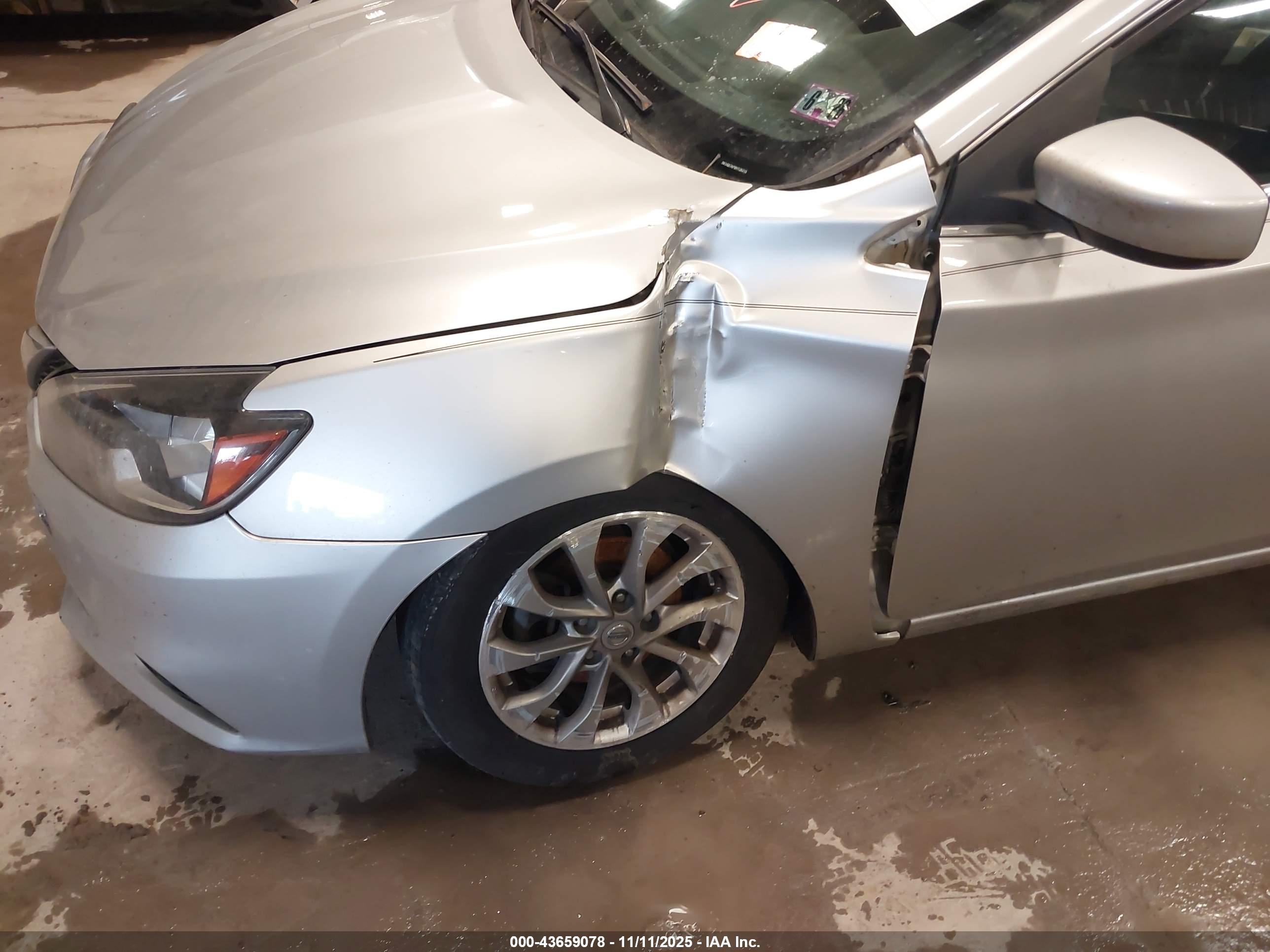 NISSAN SENTRA image 6