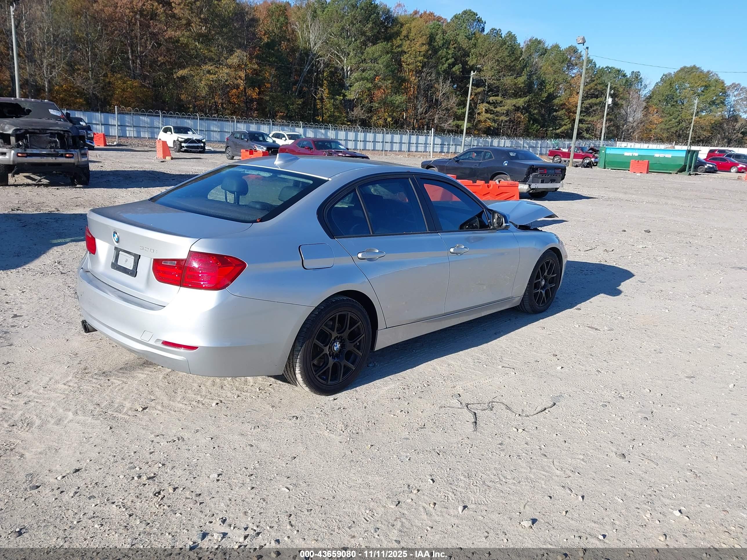 BMW 328I image 4