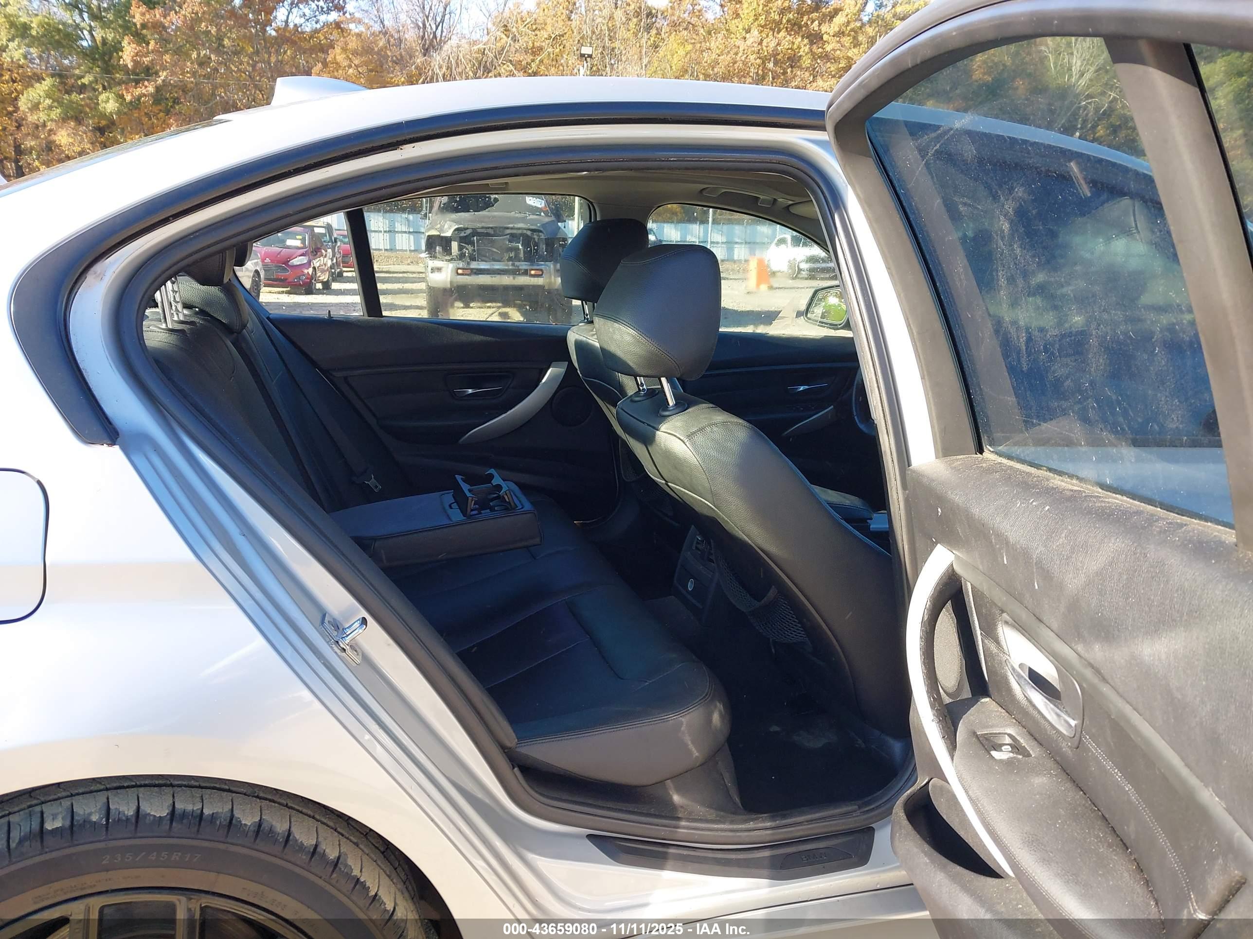BMW 328I image 8