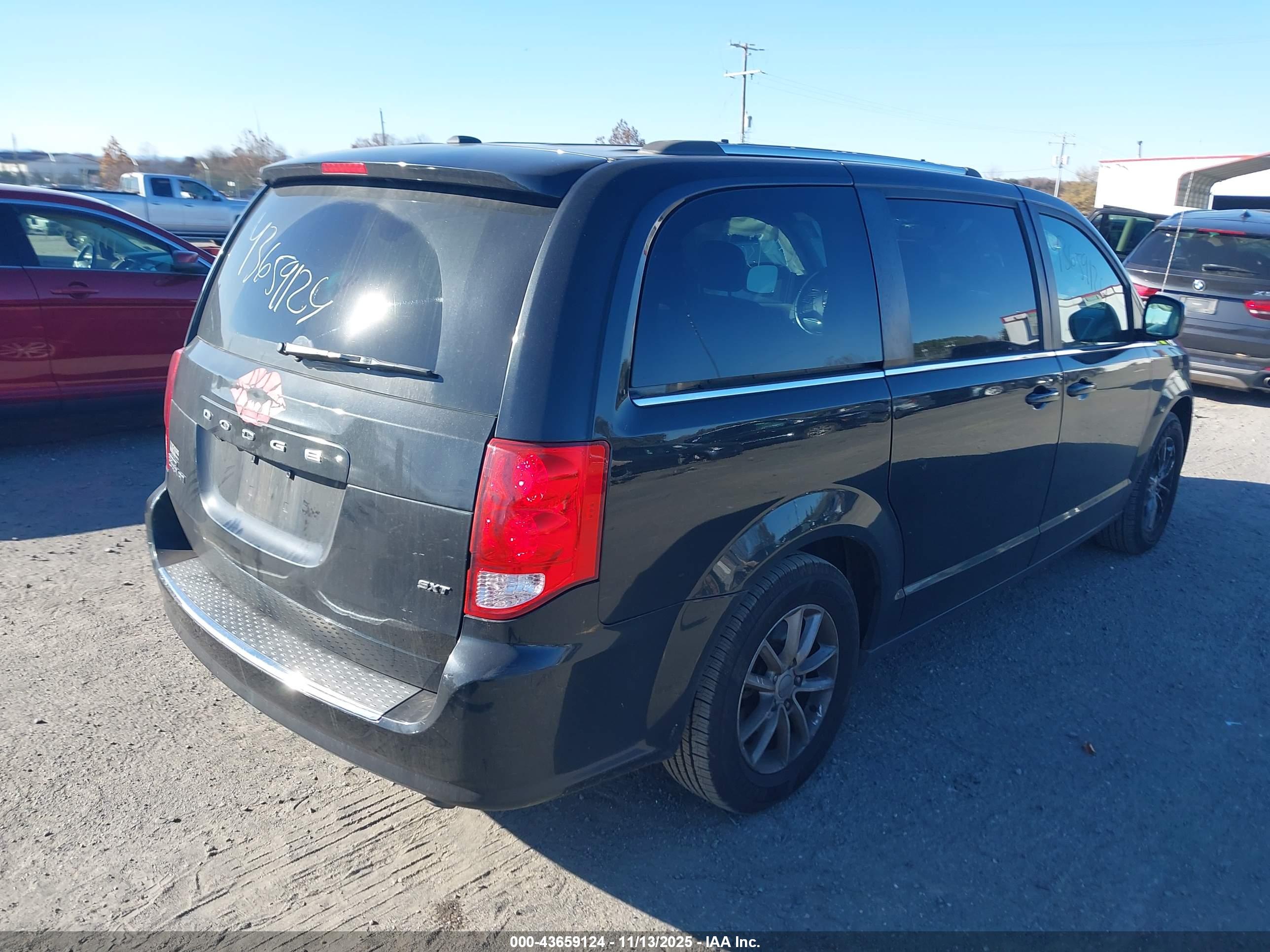 DODGE GRAND image 4