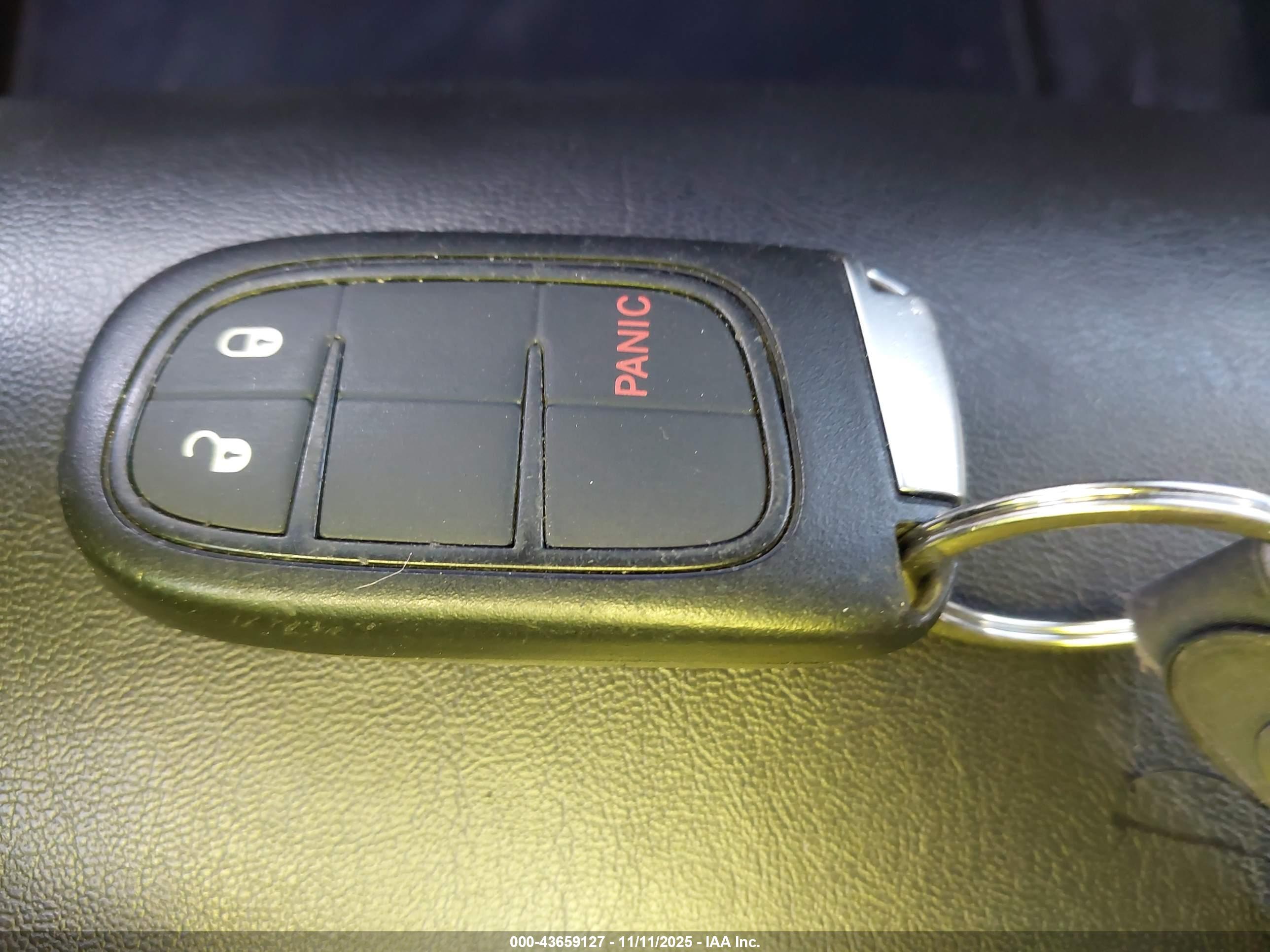 JEEP CHEROKEE image 11