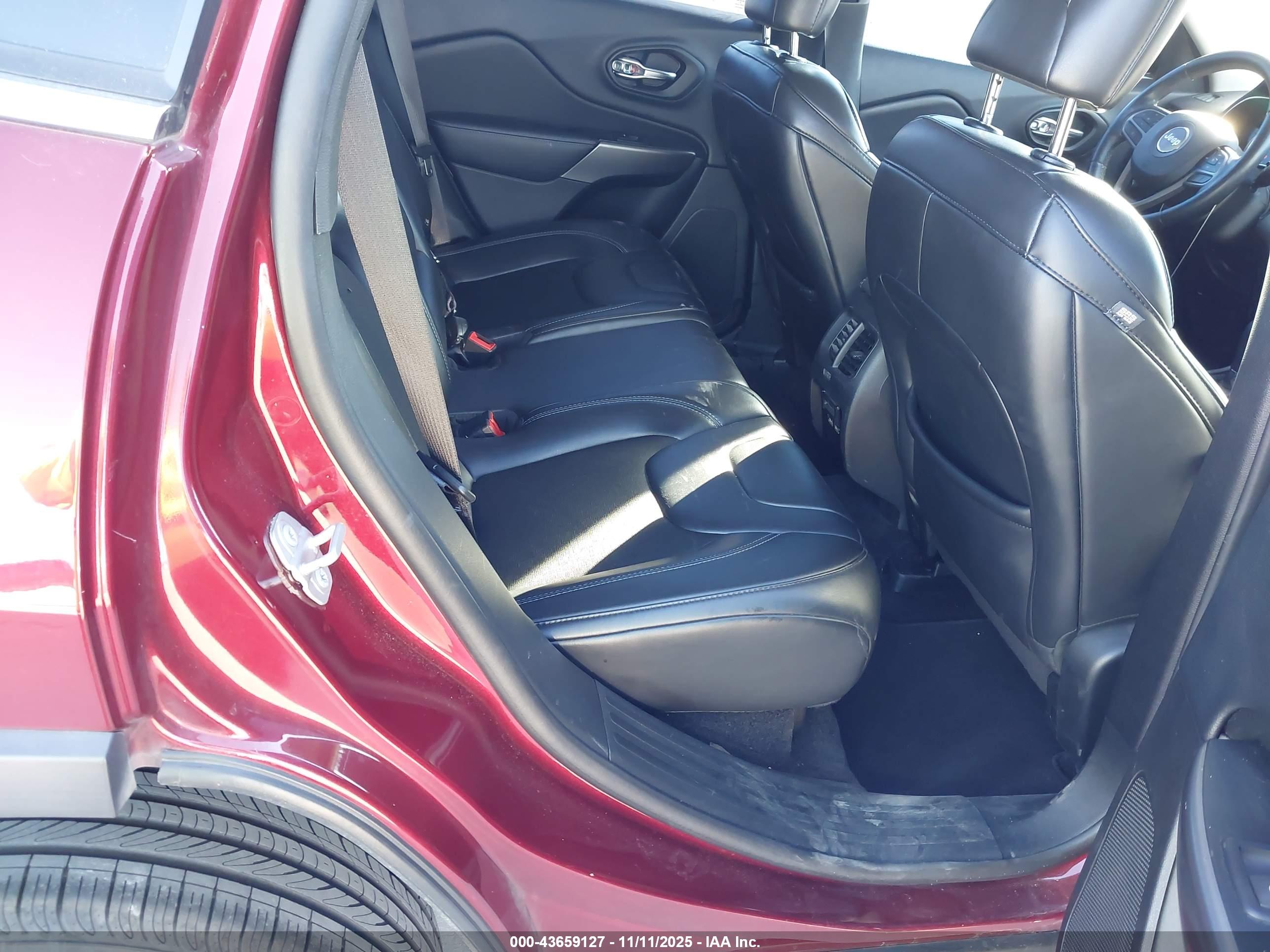 JEEP CHEROKEE image 8