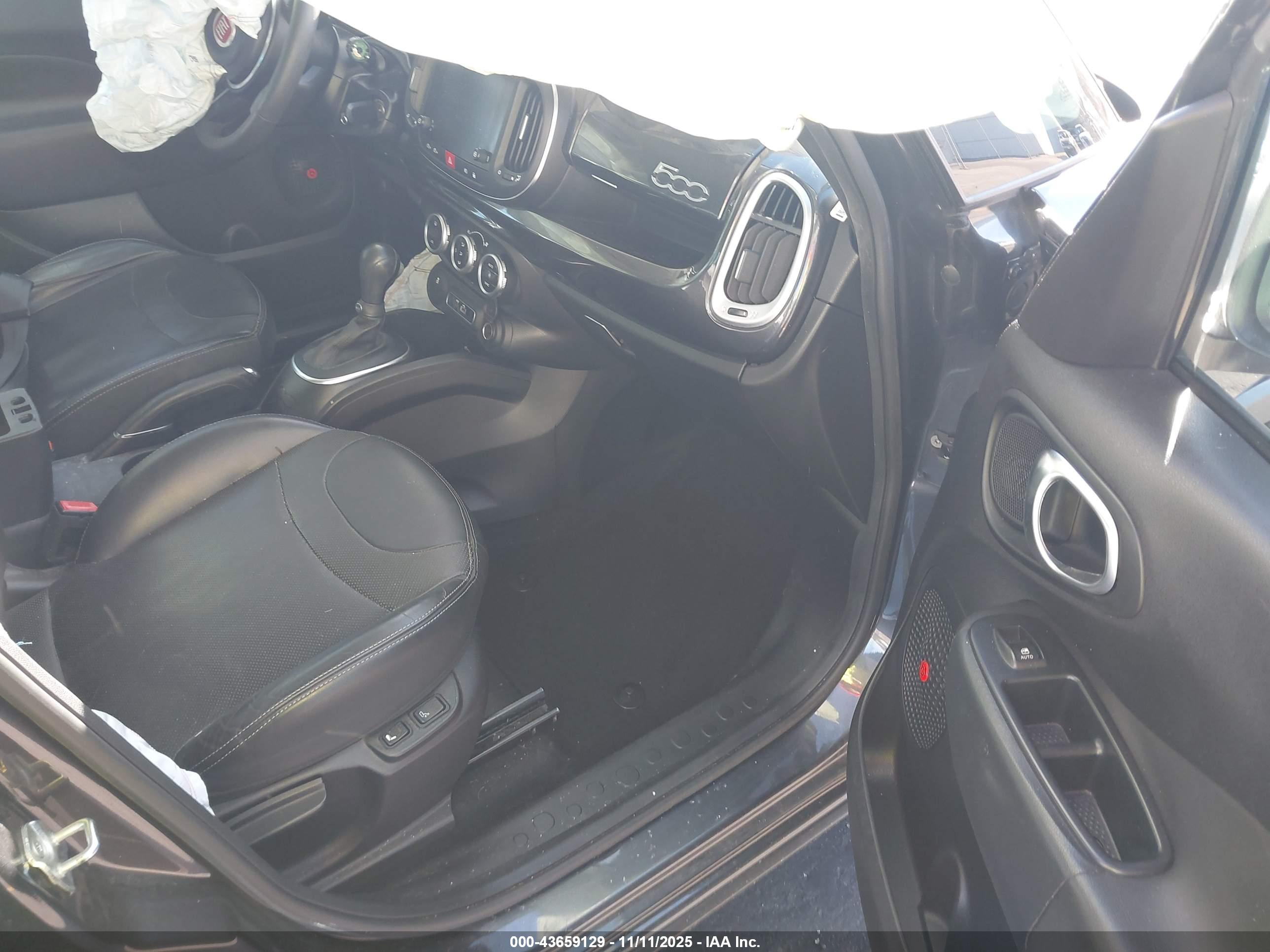 FIAT 500L image 5