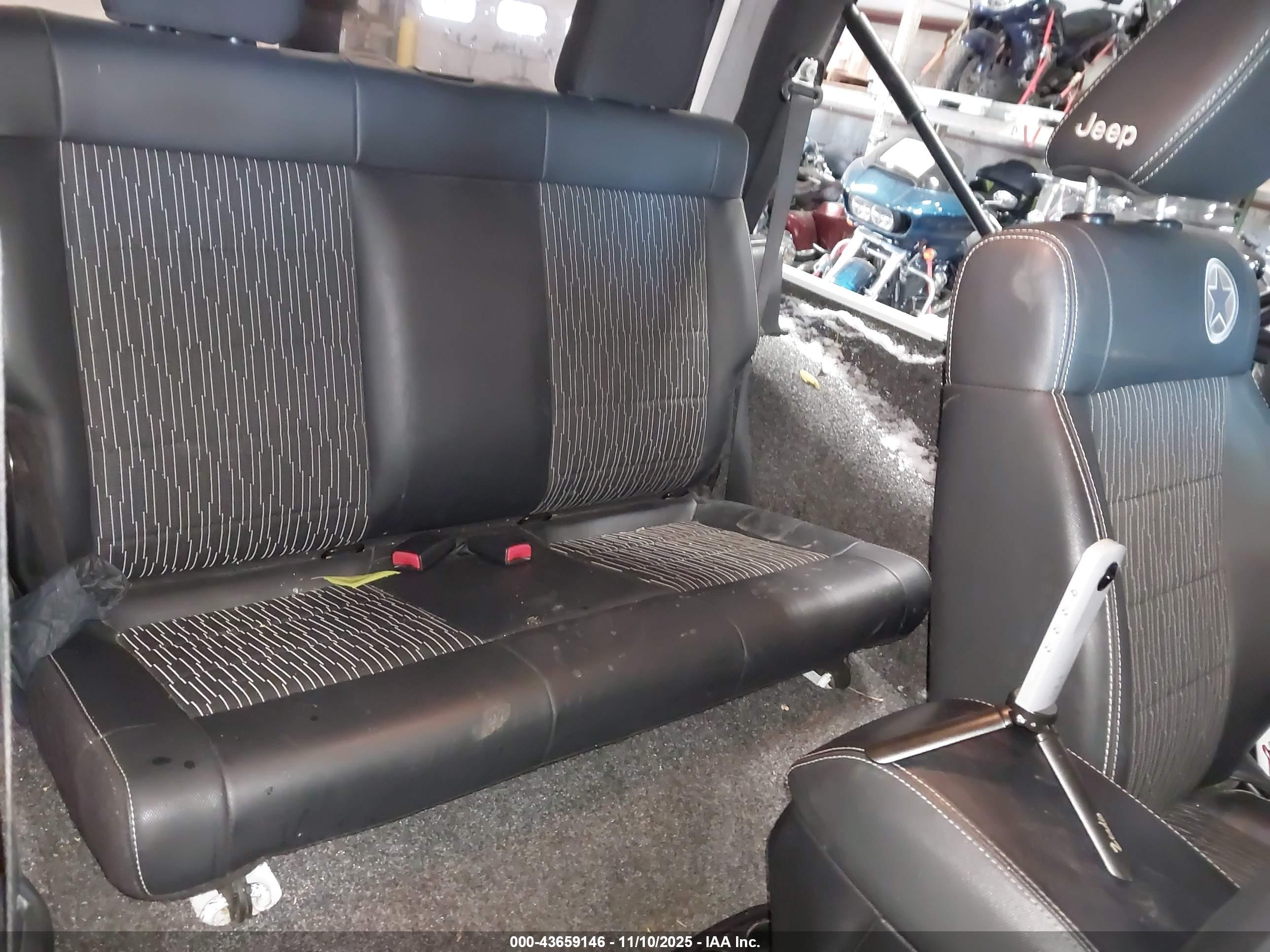 JEEP WRANGLER image 8