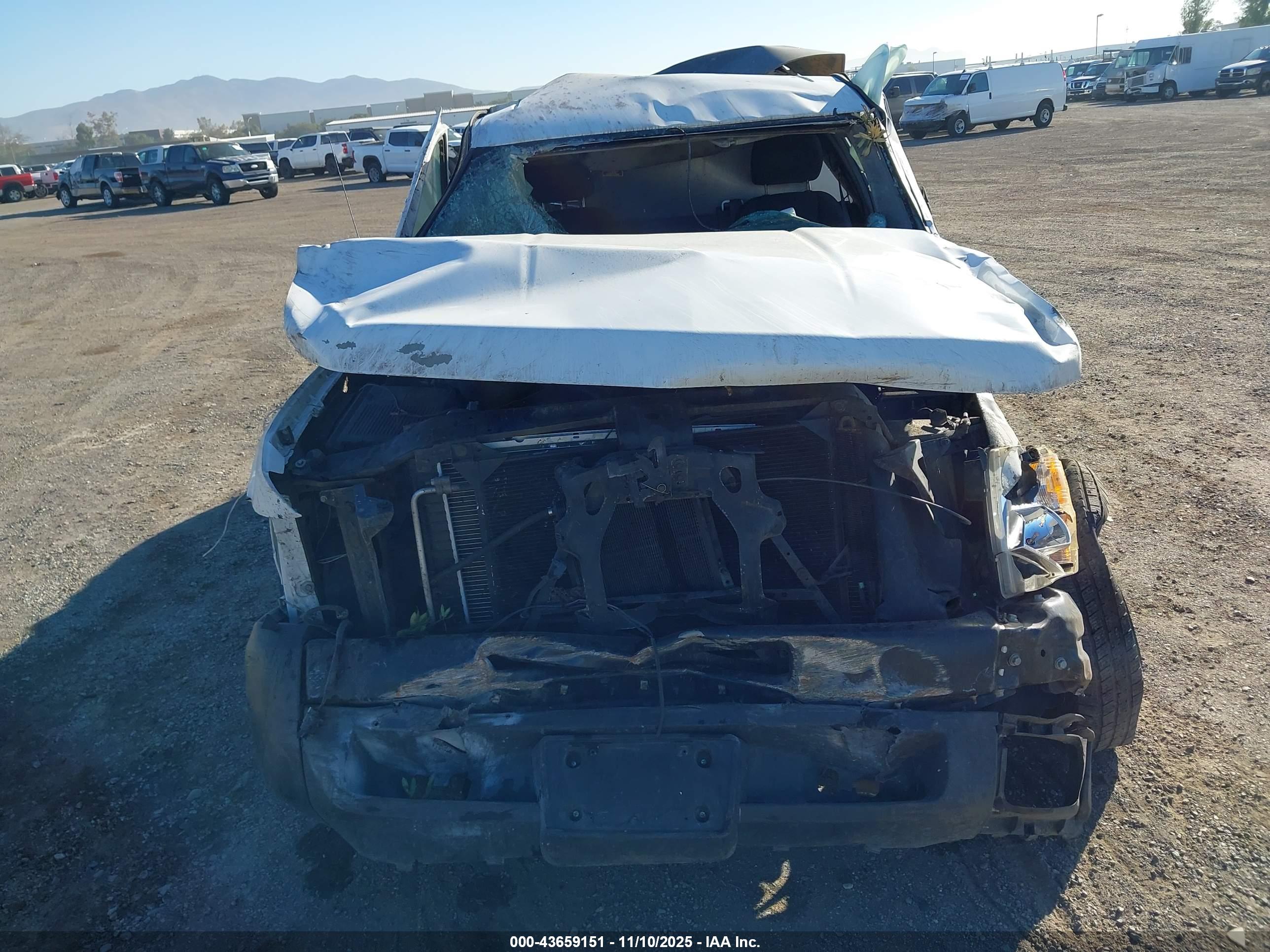 CHEVROLET SILVERADO image 6