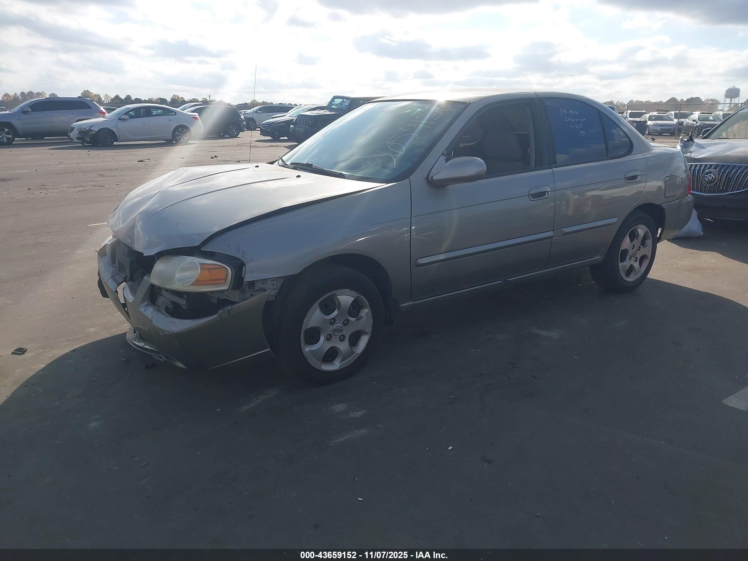 NISSAN SENTRA image 2