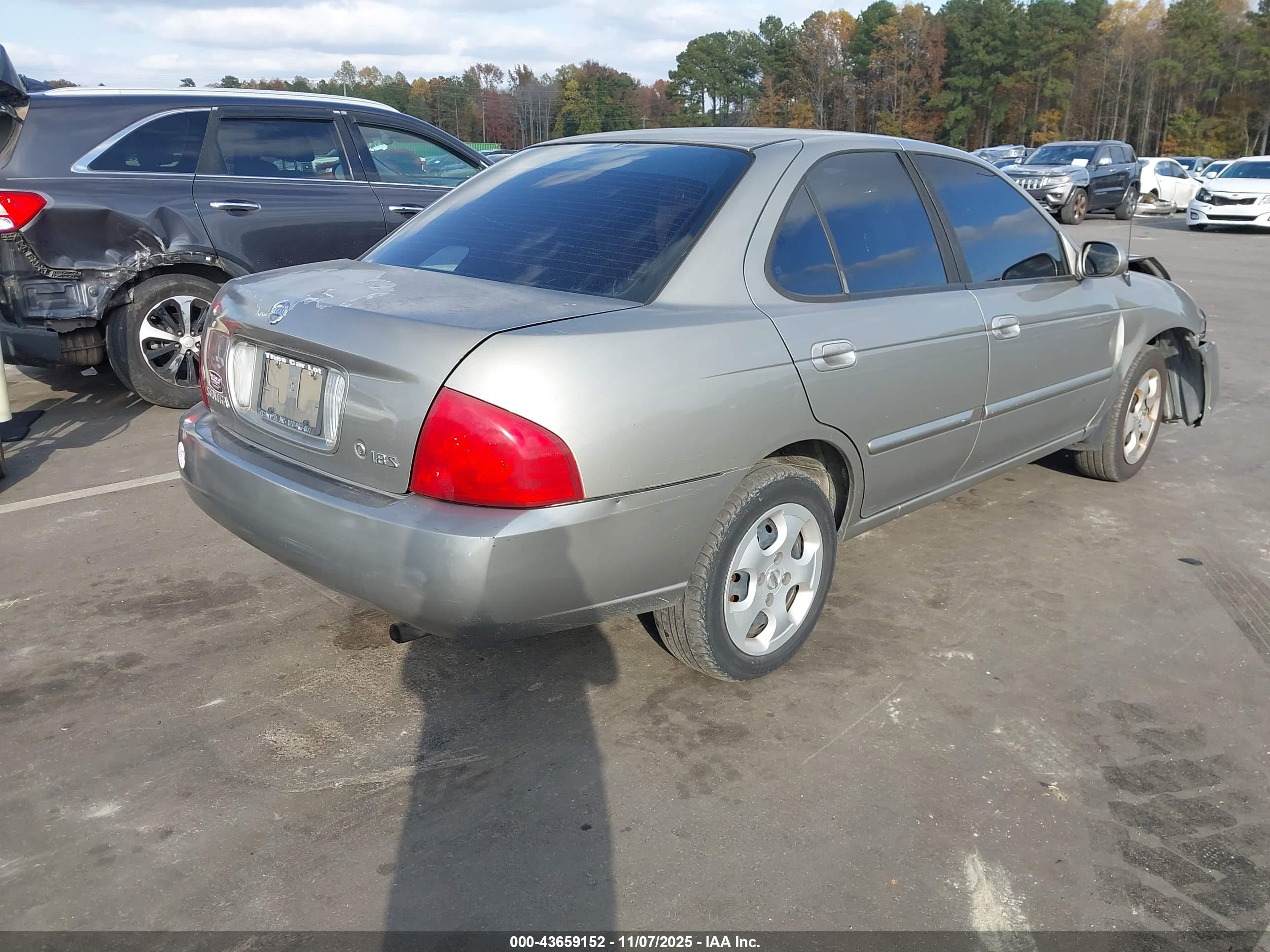 NISSAN SENTRA image 4