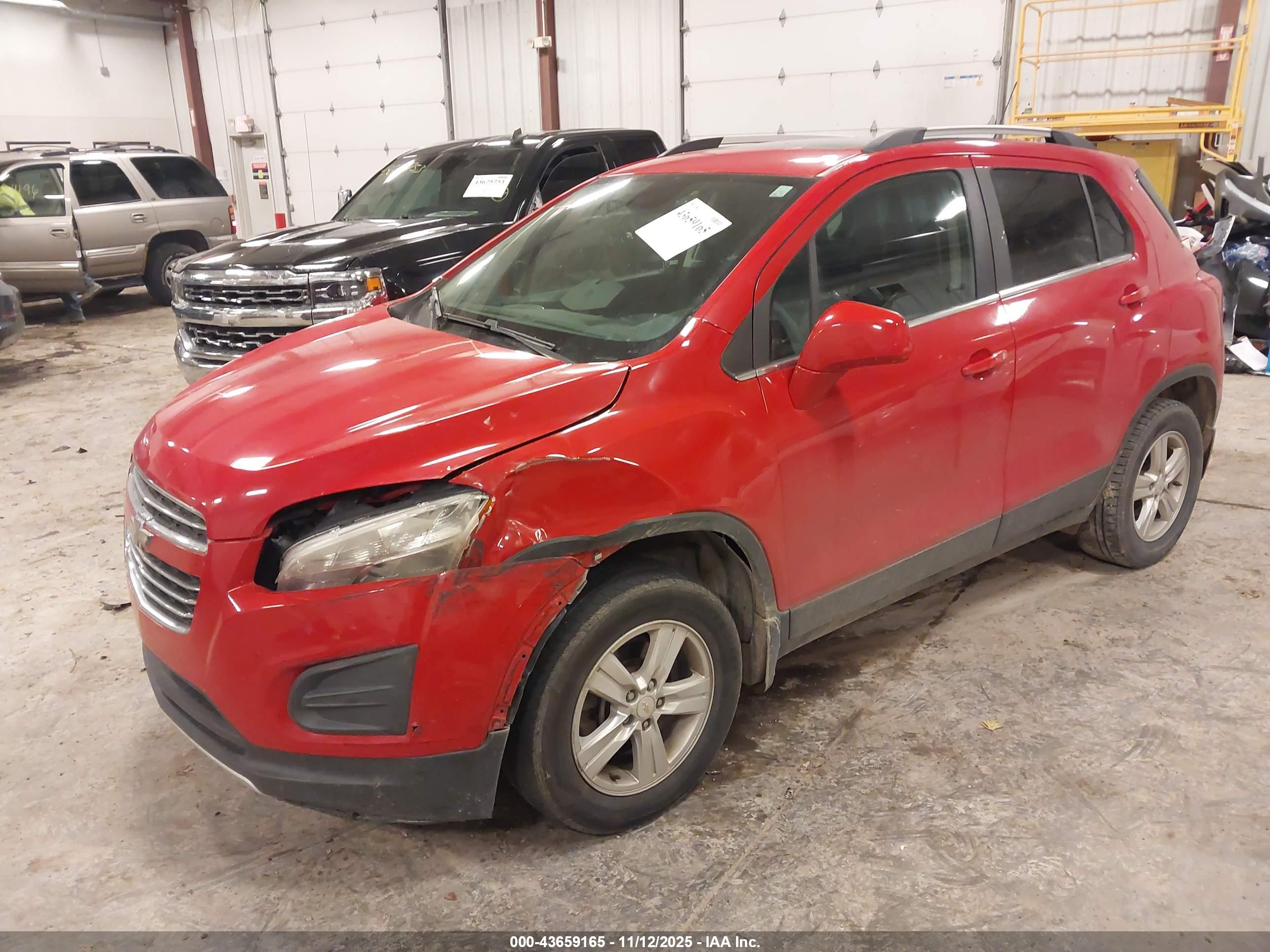 CHEVROLET TRAX image 2