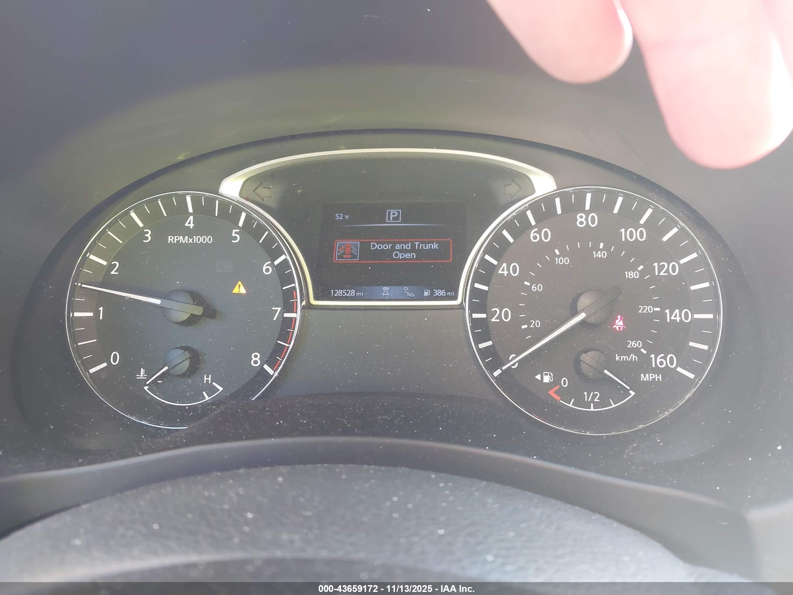 NISSAN ALTIMA image 7
