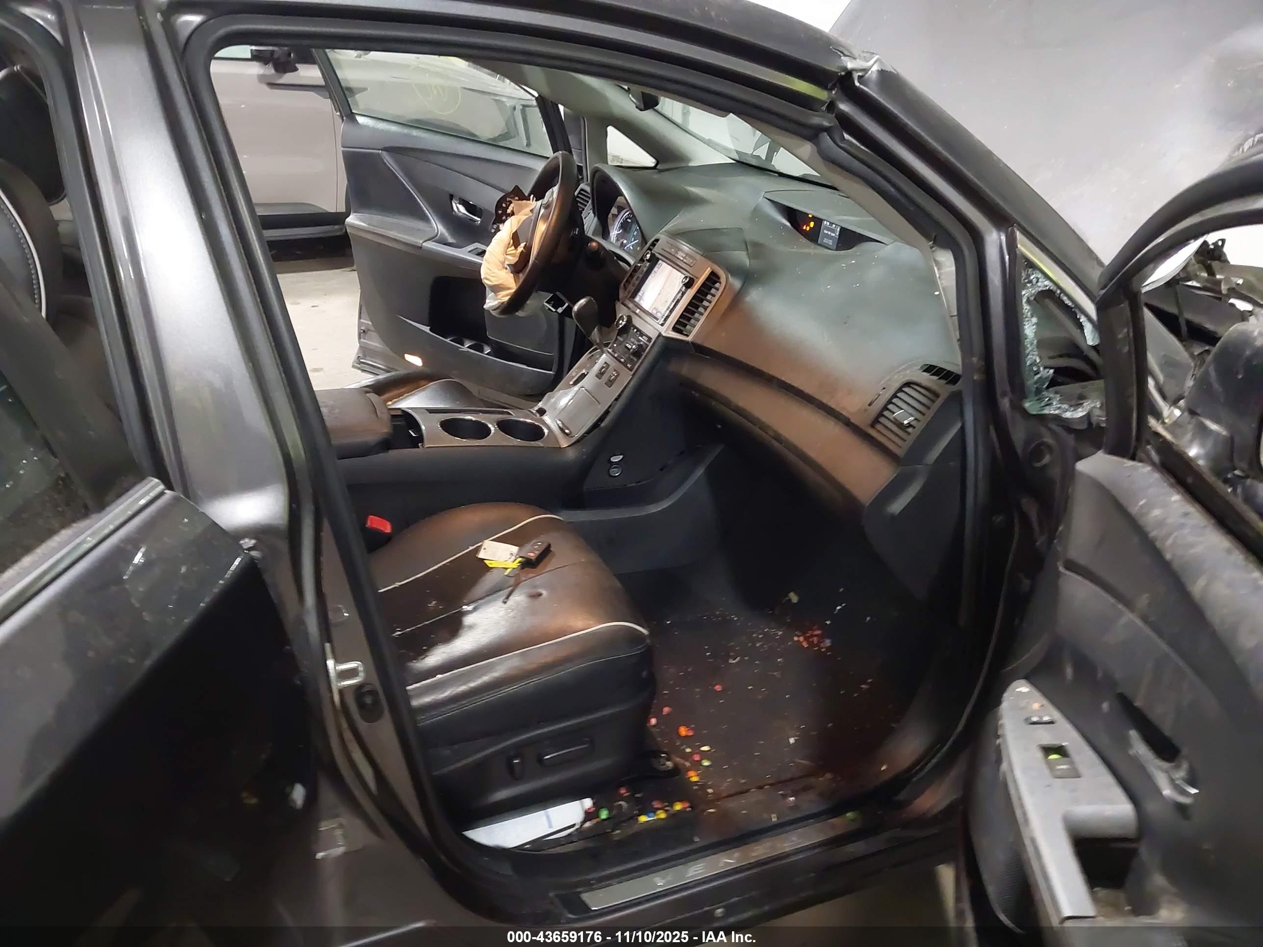 TOYOTA VENZA image 5