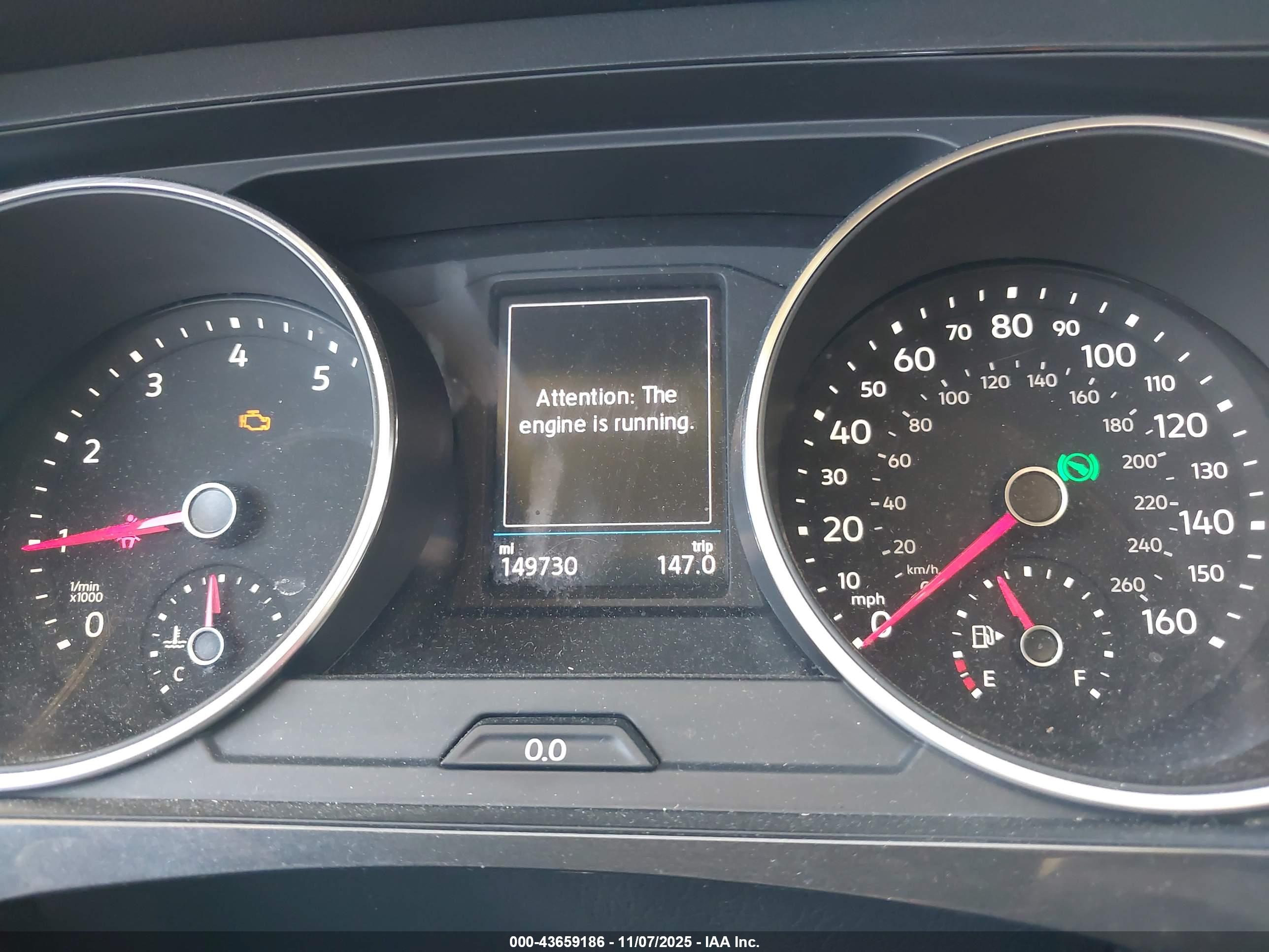 VOLKSWAGEN TIGUAN image 7