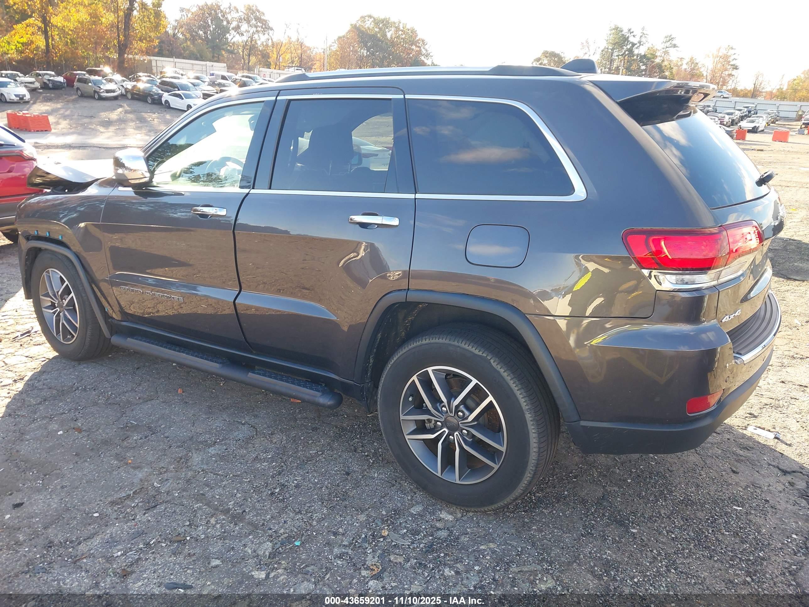 JEEP GRAND image 3