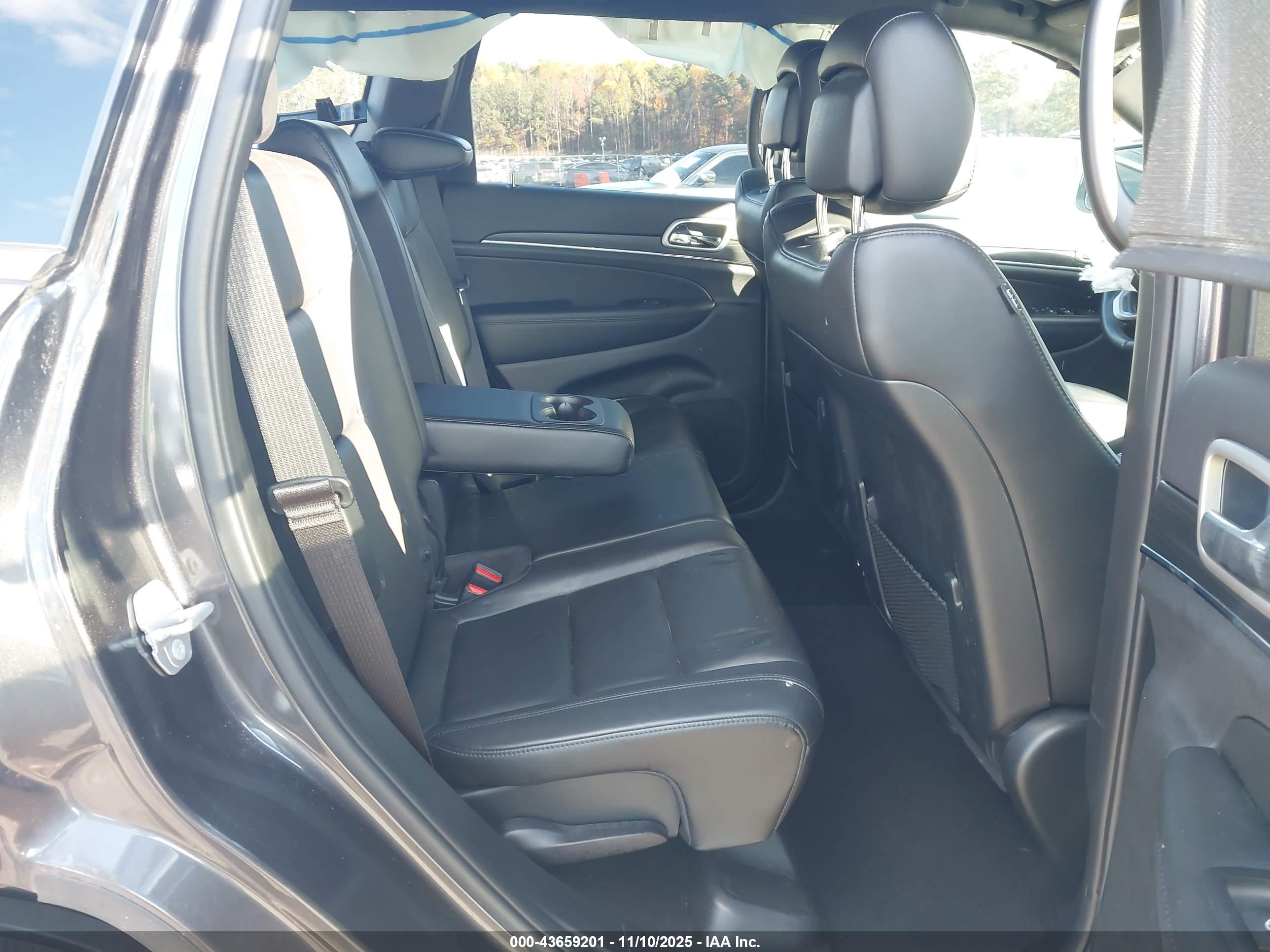 JEEP GRAND image 8