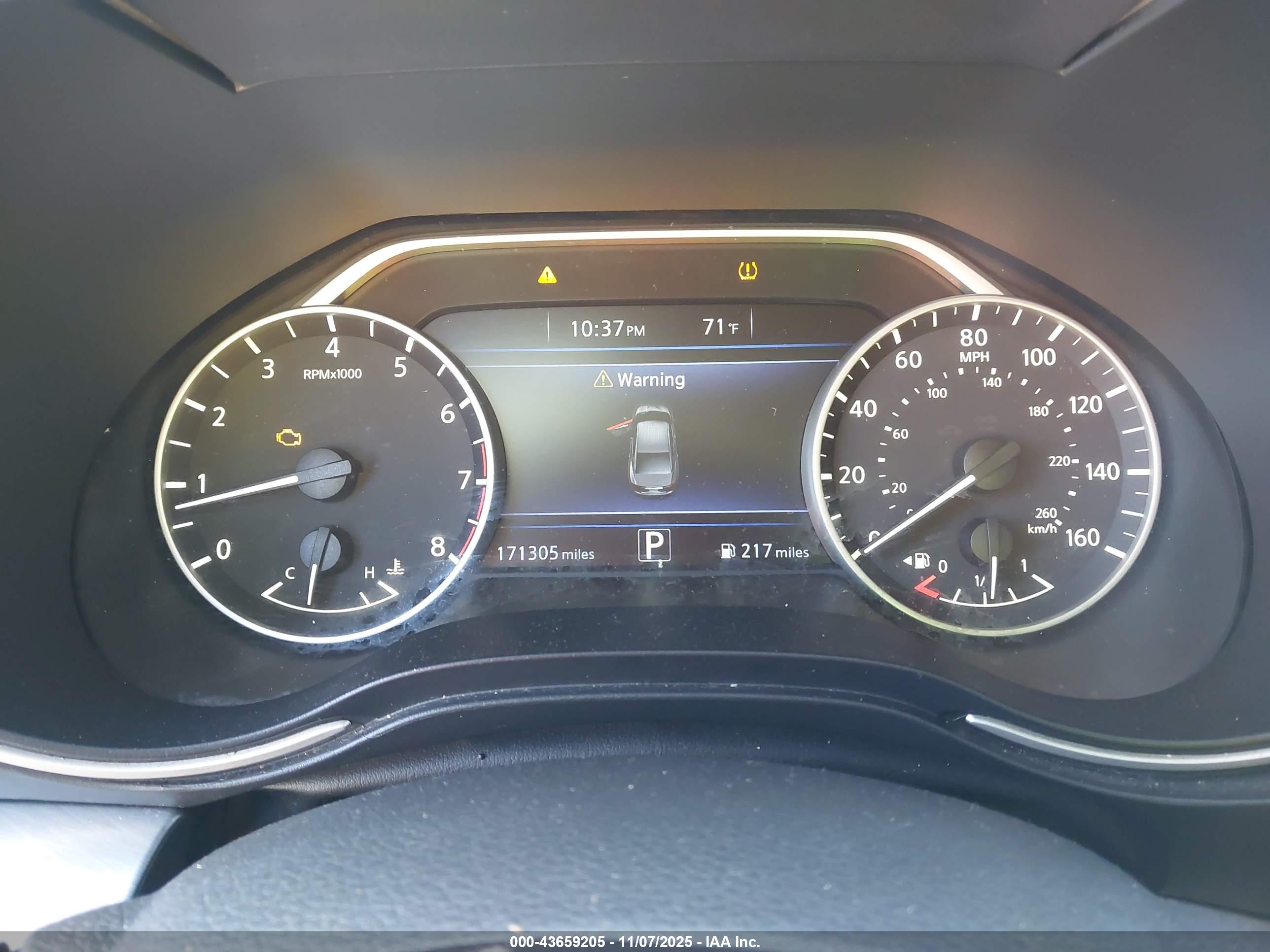NISSAN MAXIMA image 7