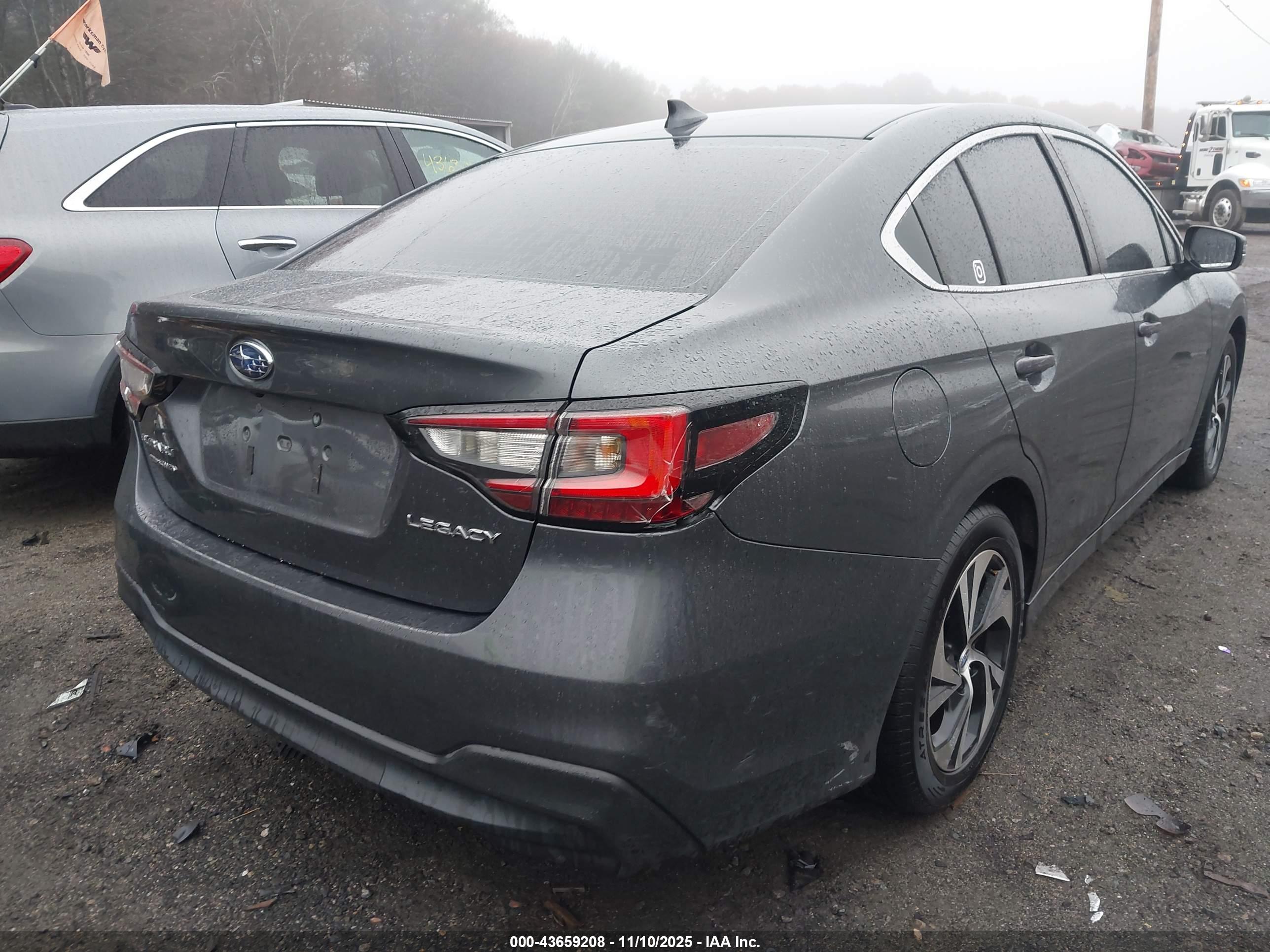 SUBARU LEGACY image 4