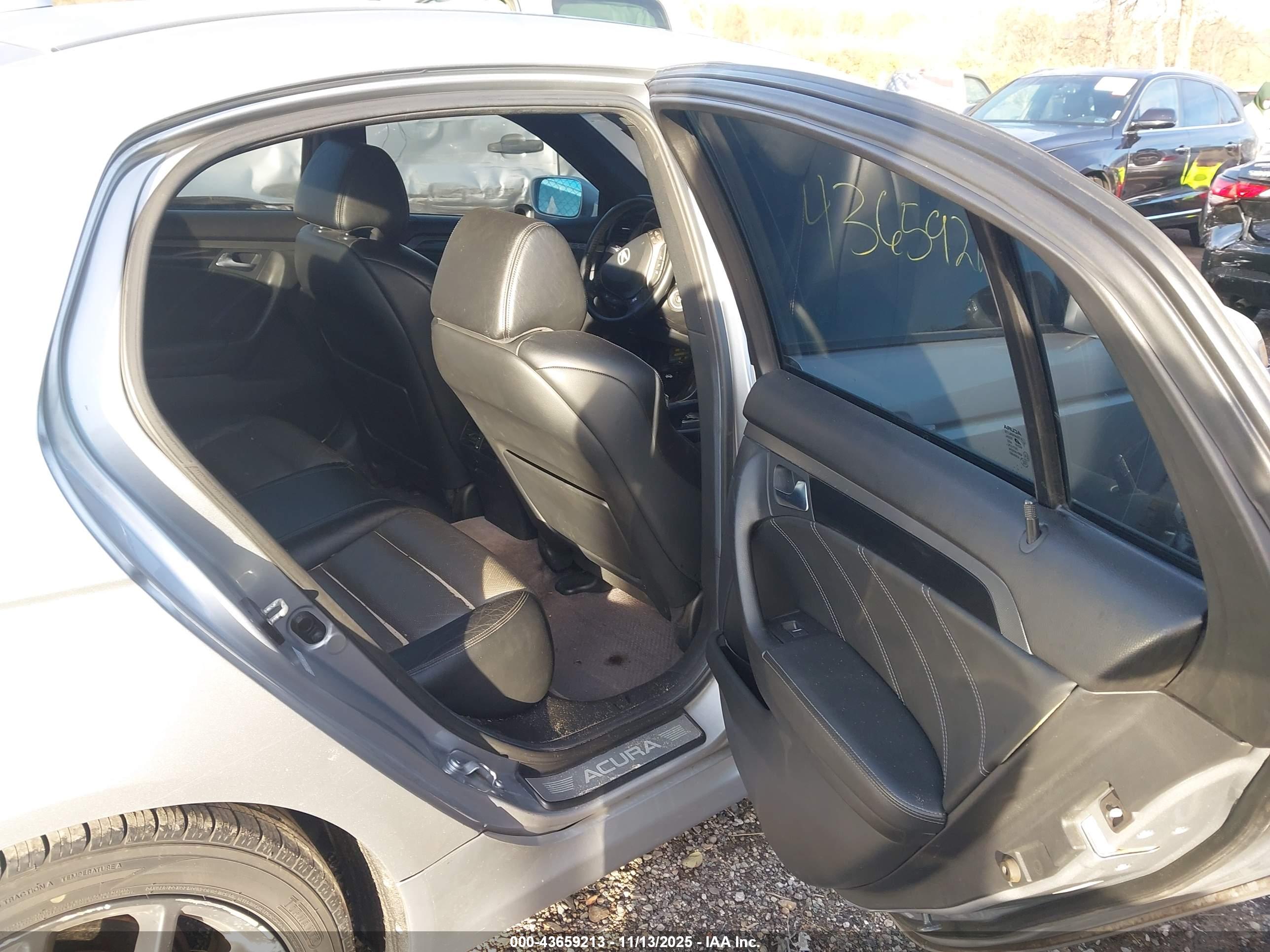 ACURA TL image 8