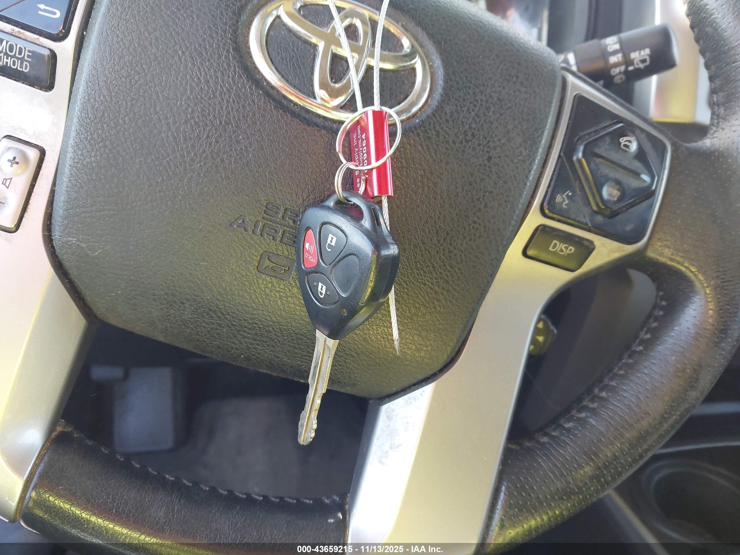 TOYOTA 4RUNNER image 11