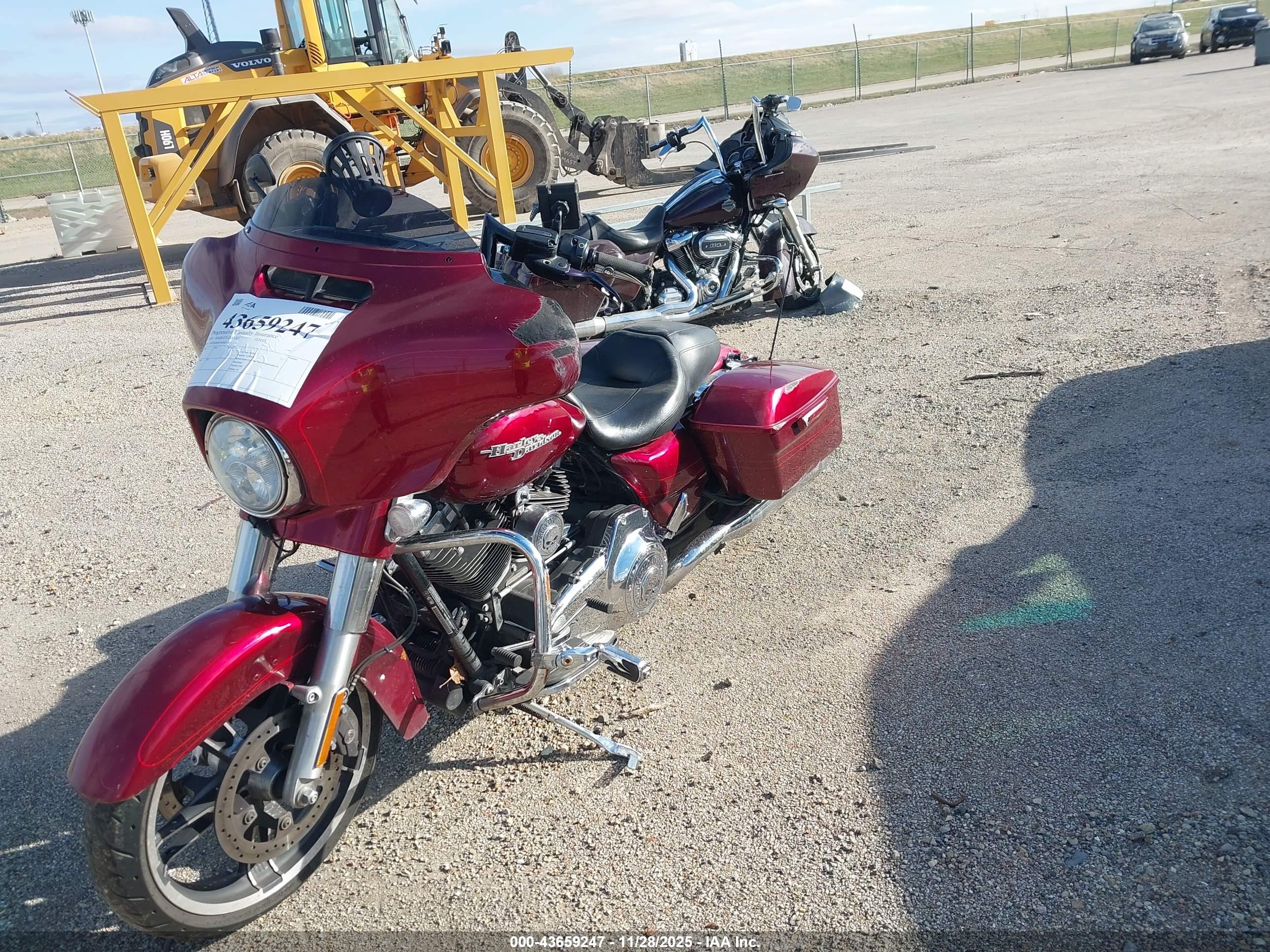 HARLEY-DAVIDSON FLHXS image 2