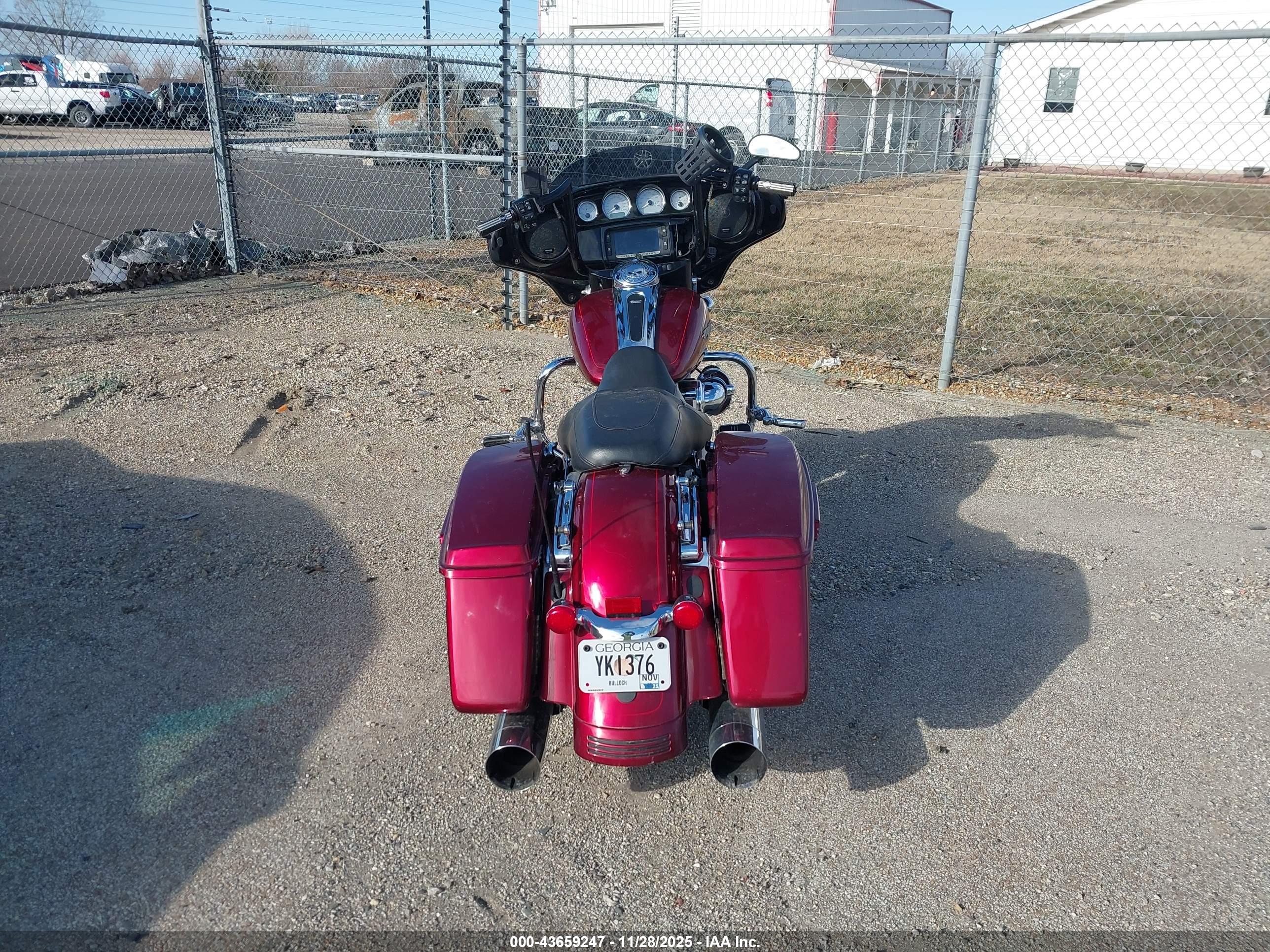 HARLEY-DAVIDSON FLHXS image 6