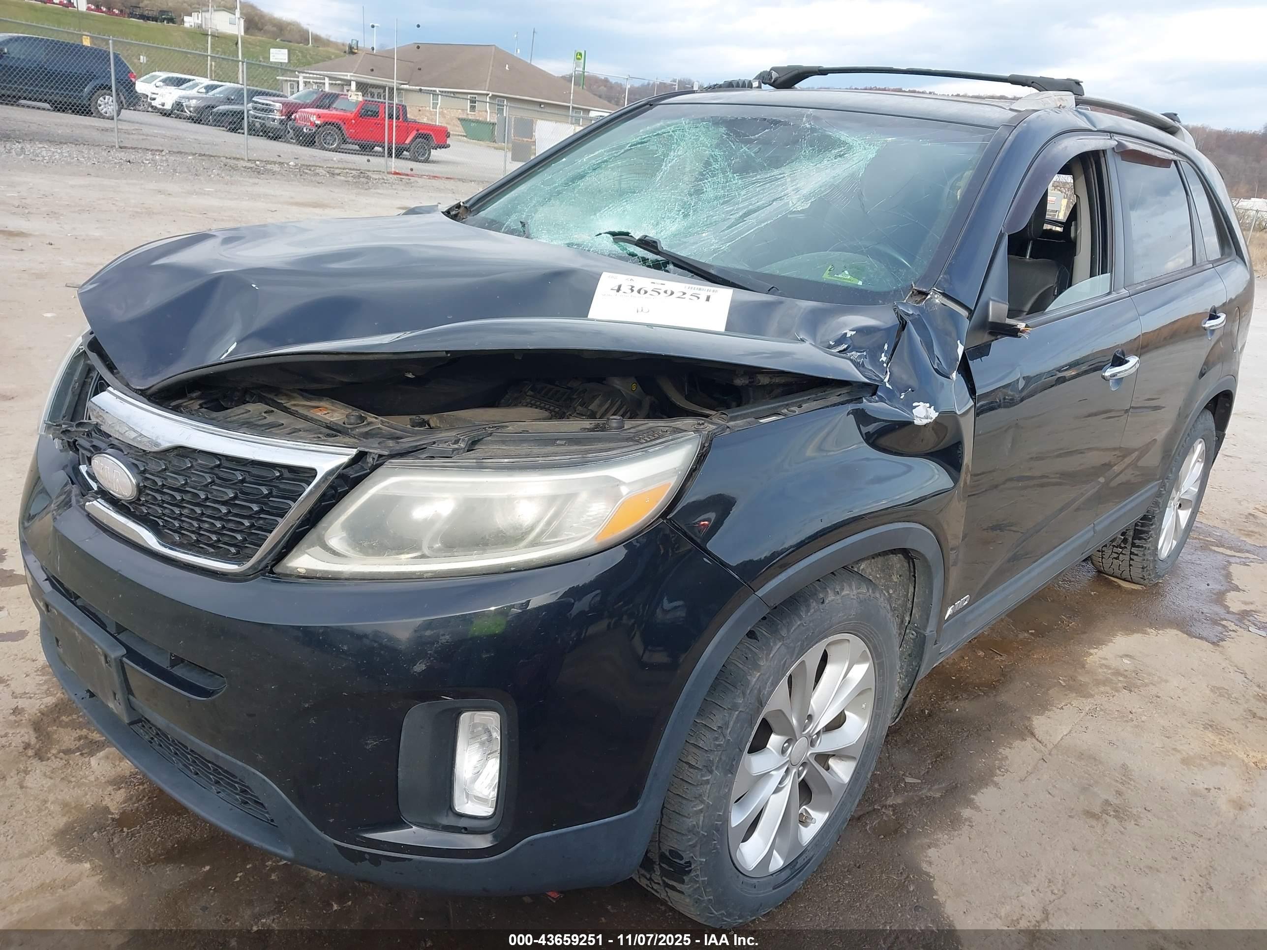 KIA SORENTO image 2