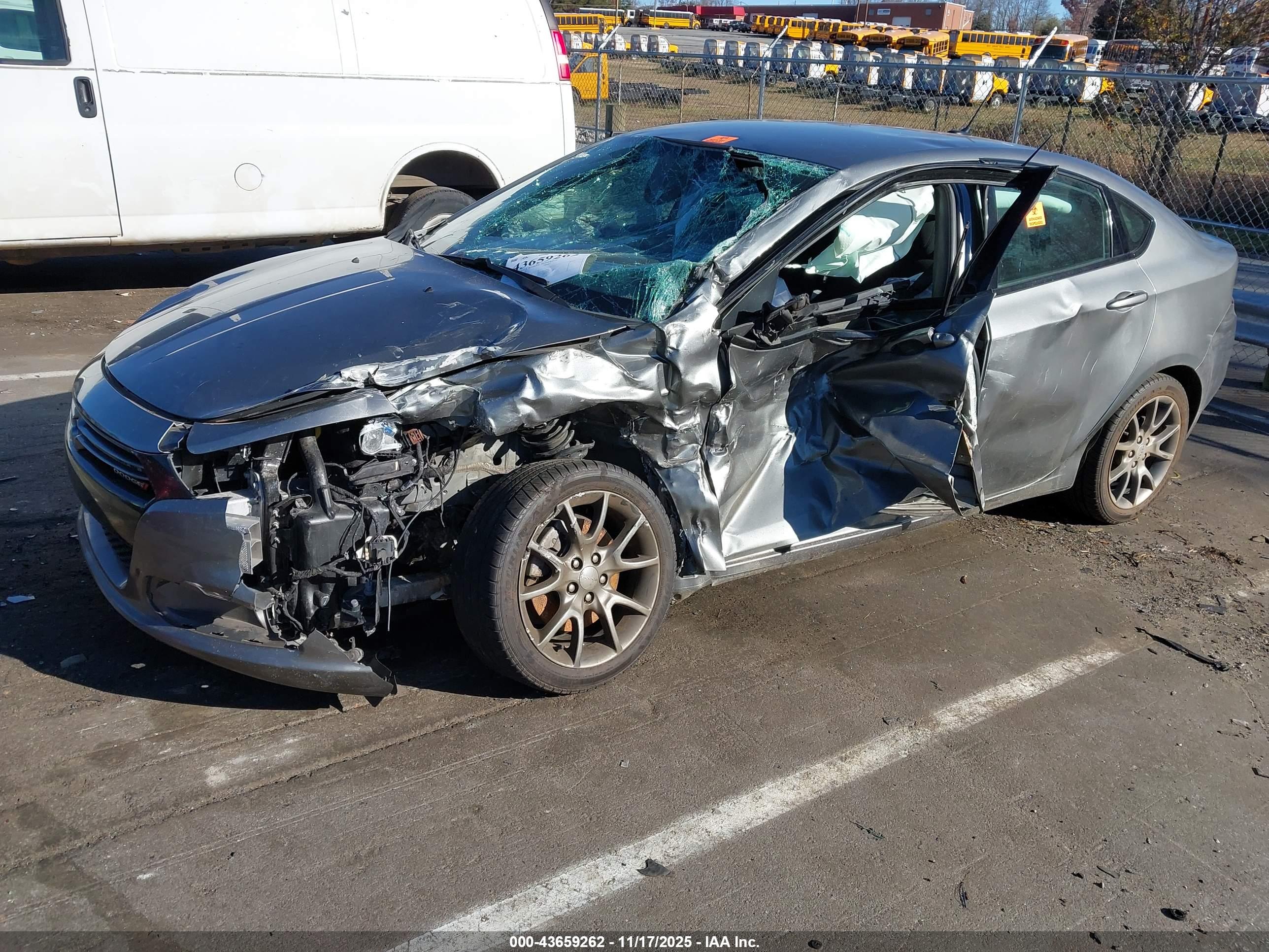 DODGE DART image 2