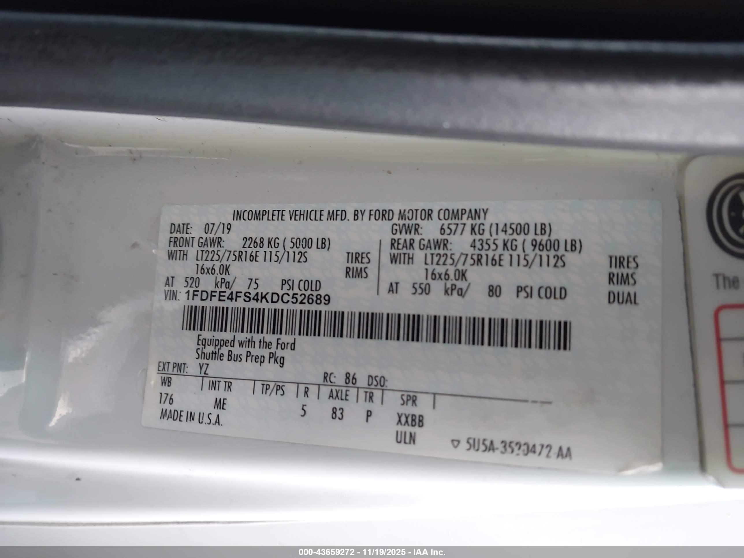 FORD E-450 image 9