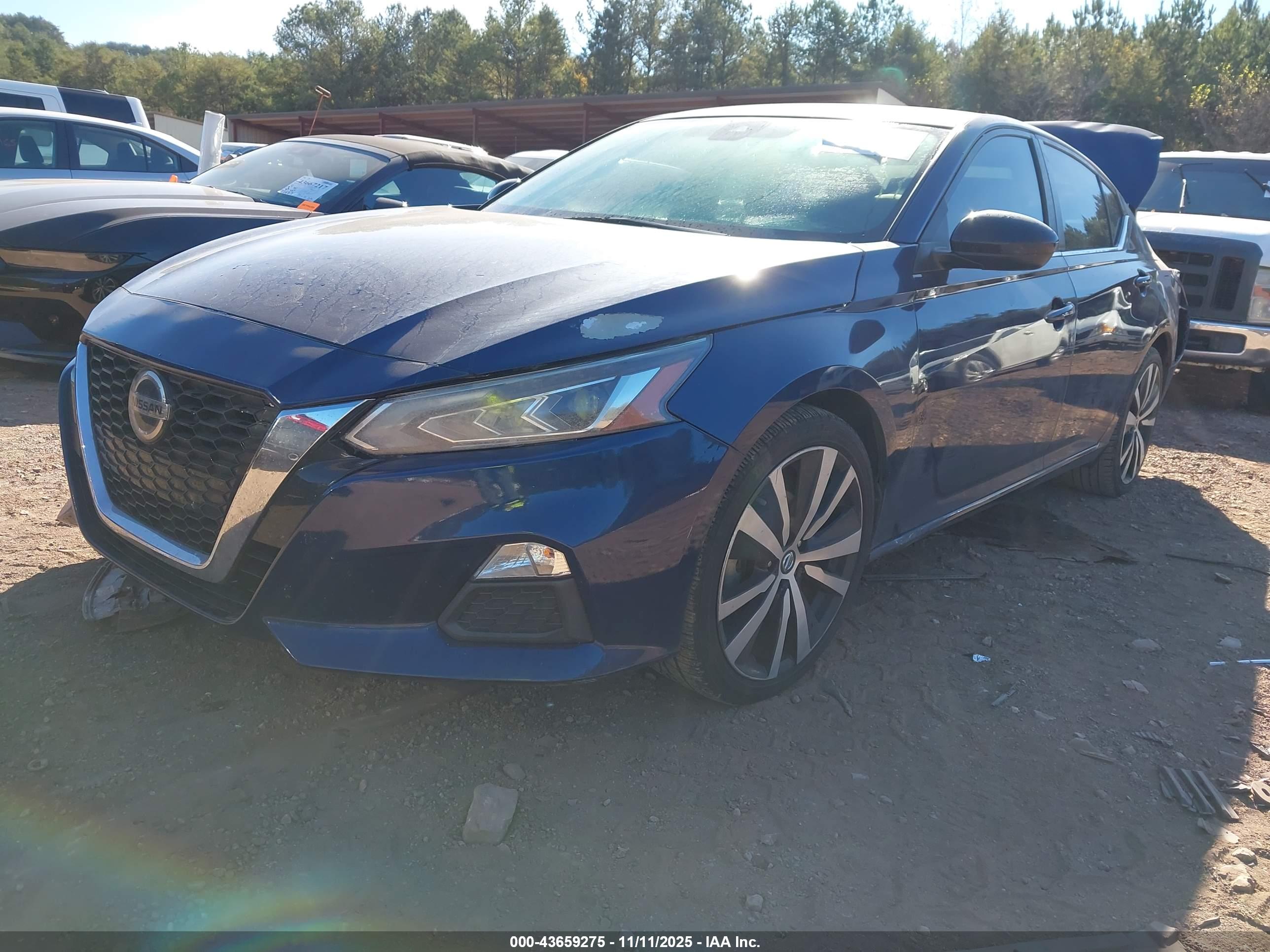 NISSAN ALTIMA image 2