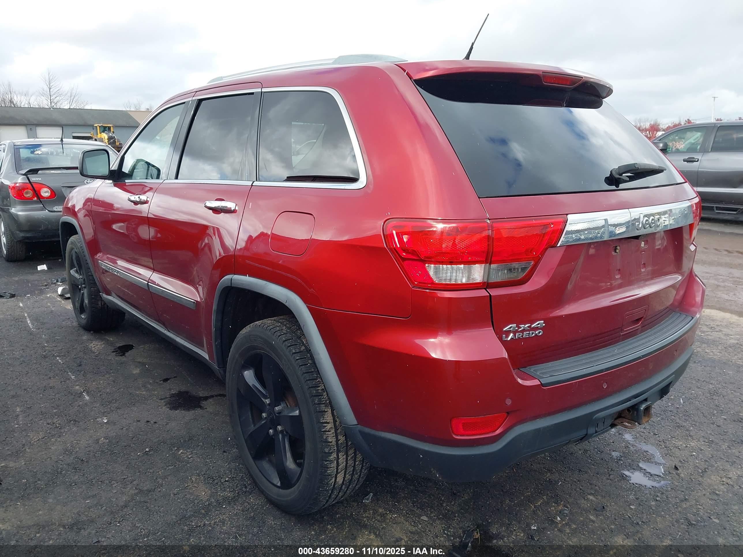 JEEP GRAND image 3